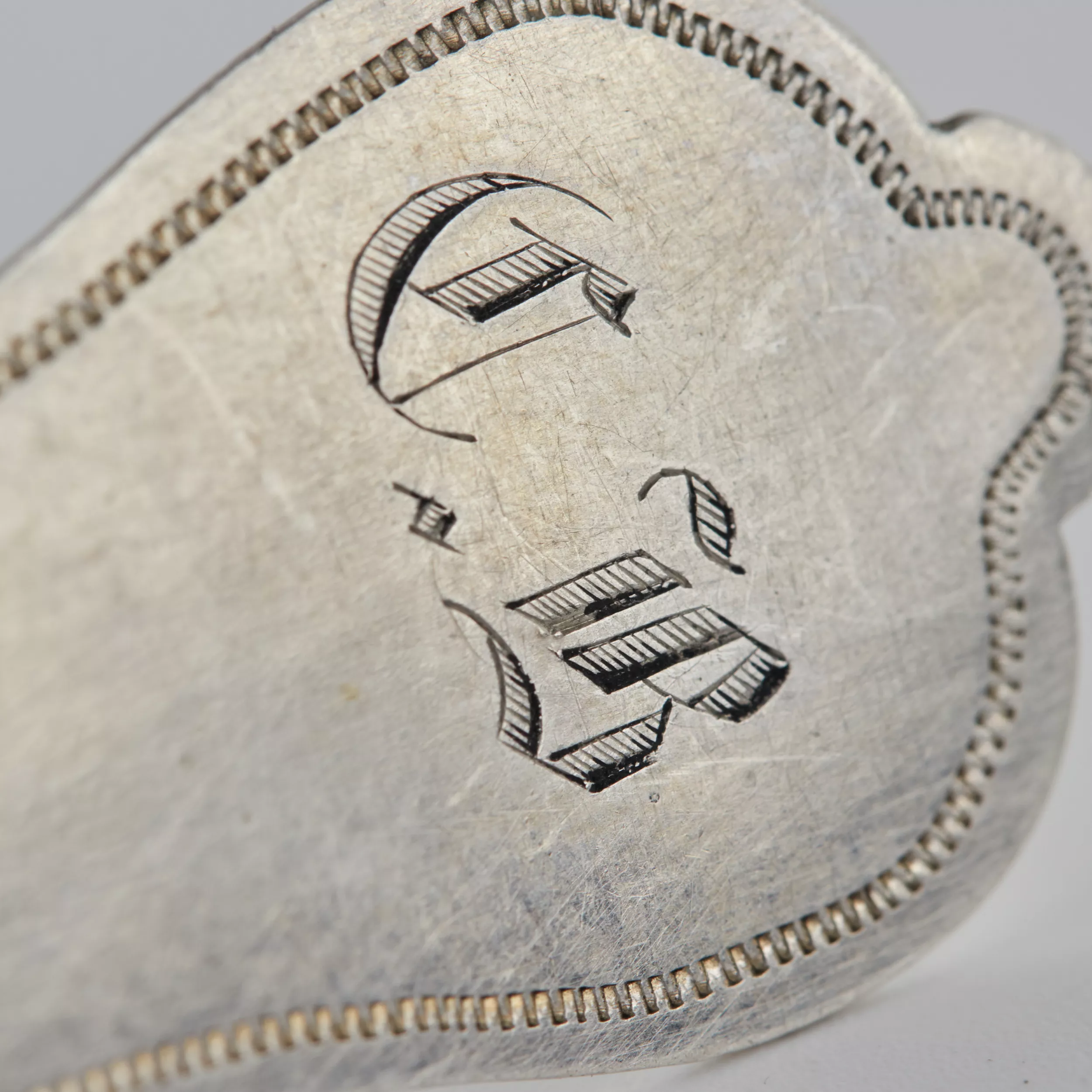 SERVICE À THÉ EN ARGENT POUR DOUZE PERSONNES DANS SON COFFRET D`ORIGINE. FRANCE. FIN DU XIXe SIÈCLE