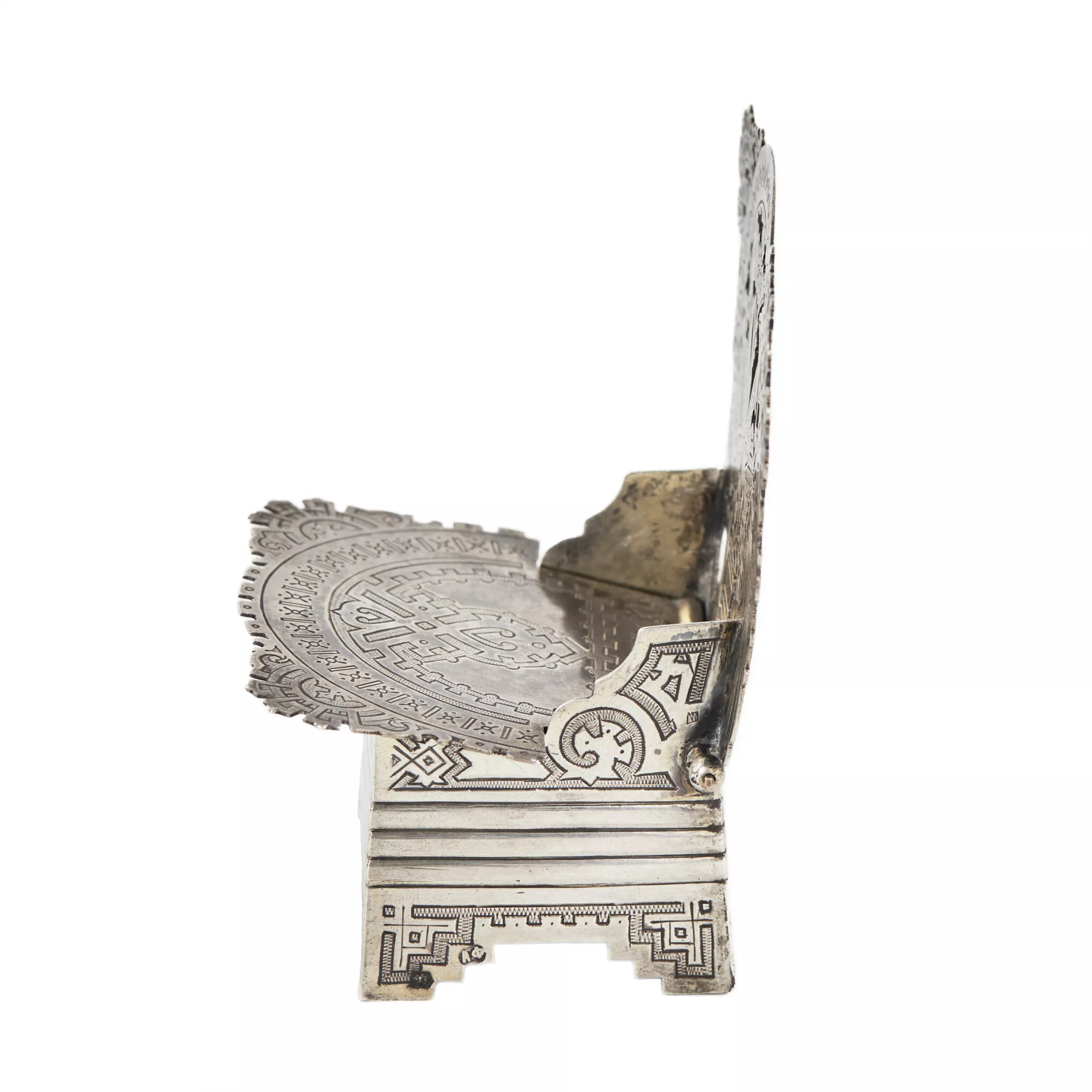 Russian silver salt cellar-throne in the neo-Russian style from the workshop of A. FULDA. Moscow 1881.