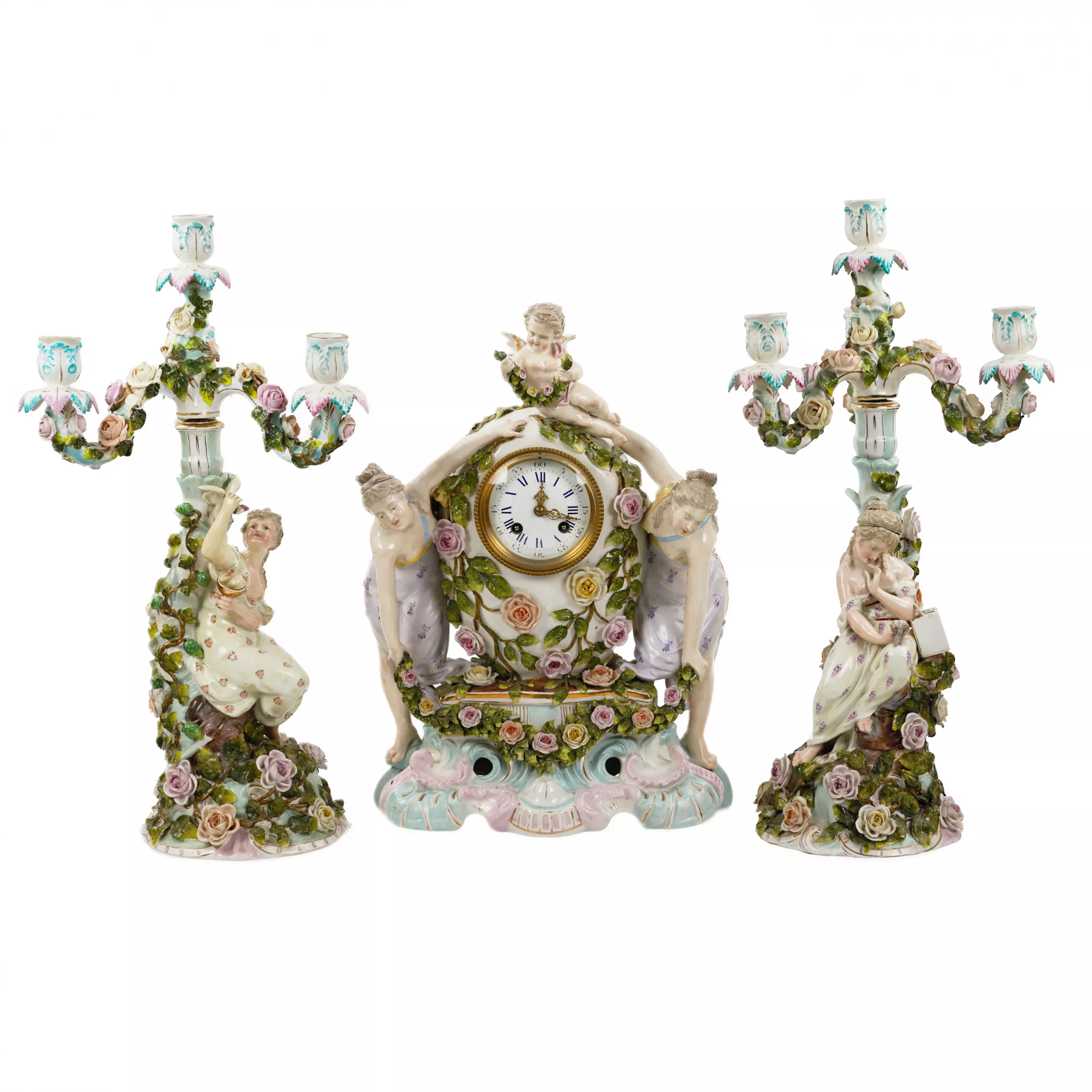 Montre en porcelaine sertie de candelabres. Sietzendorf. 1880
