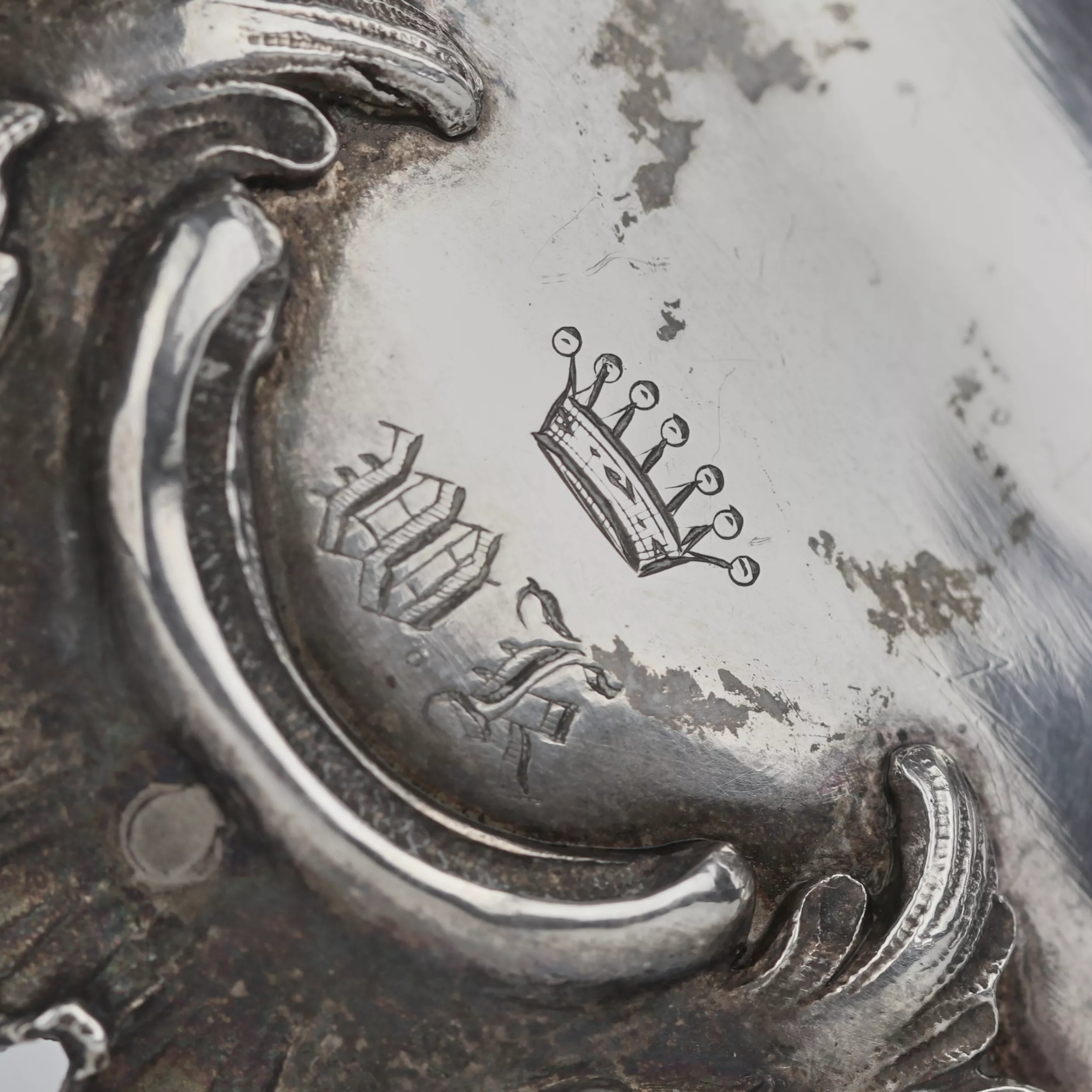 Bol à caviar russe en argent avec plateau en verre et cuillère en argent. 1843.