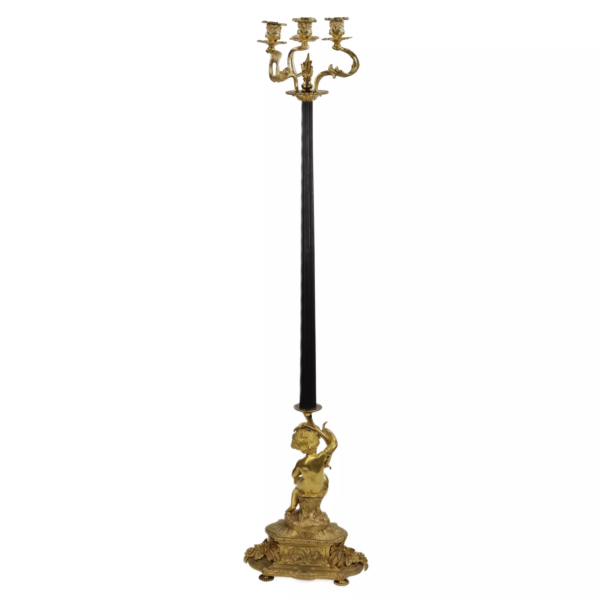 Bronze floor lamp with the figure of Putti. France. 19th century.