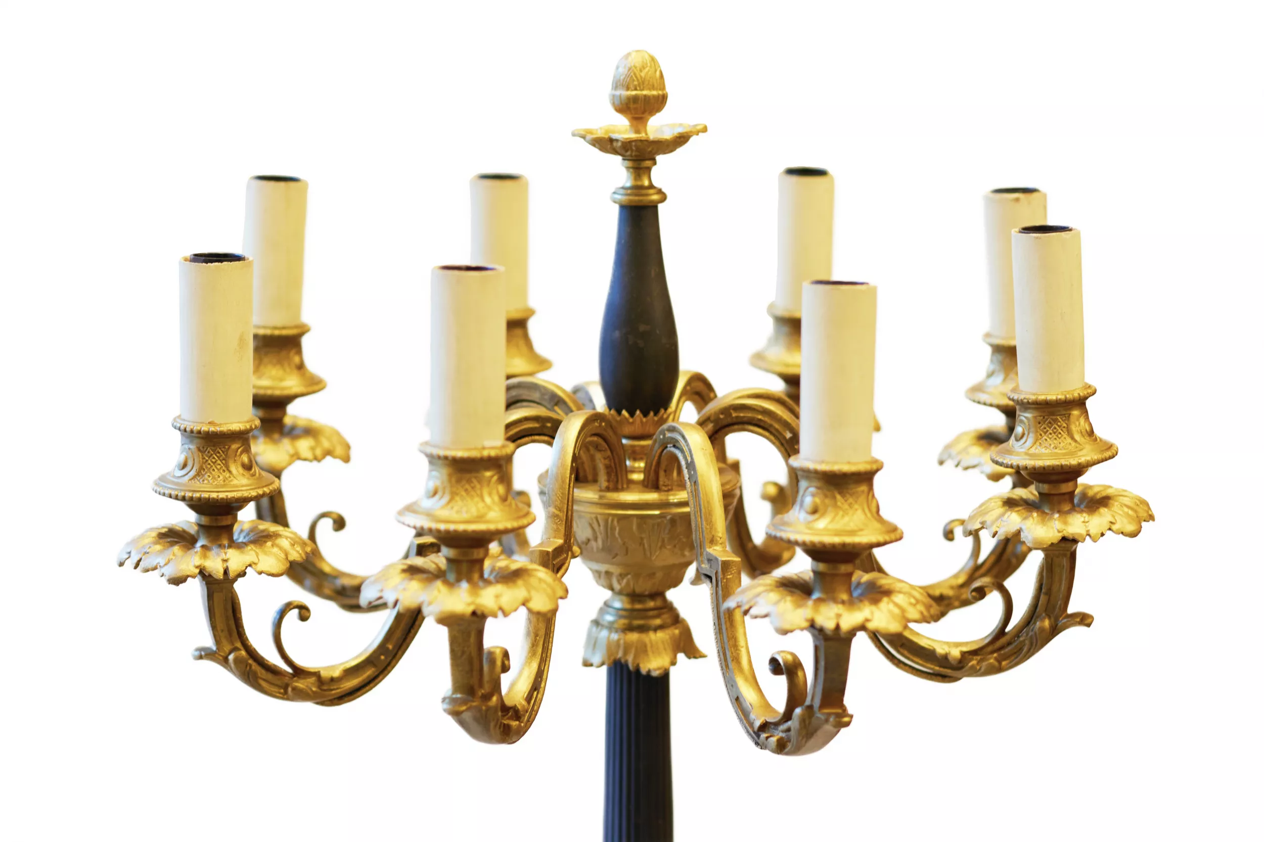 LAMPADAIRE FRANÇAIS EN BRONZE DORÉ ET PATINÉ DE STYLE LOUIS XVI. FRANCE, VERS 1900