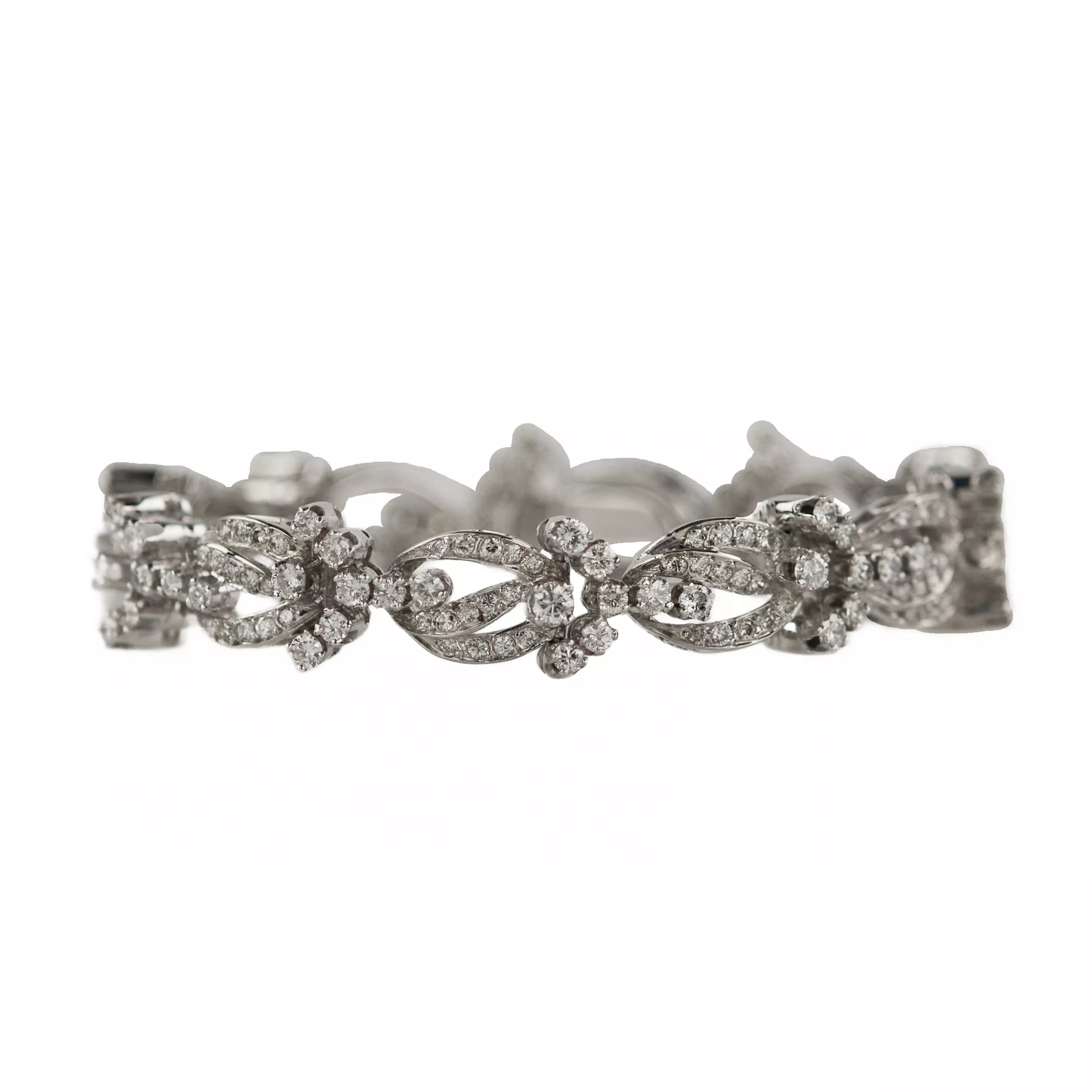 BRACELET IN 18 KARAT WHITE GOLD WITH DIAMOND FLORAL LINKS. 21ST CENTURY
