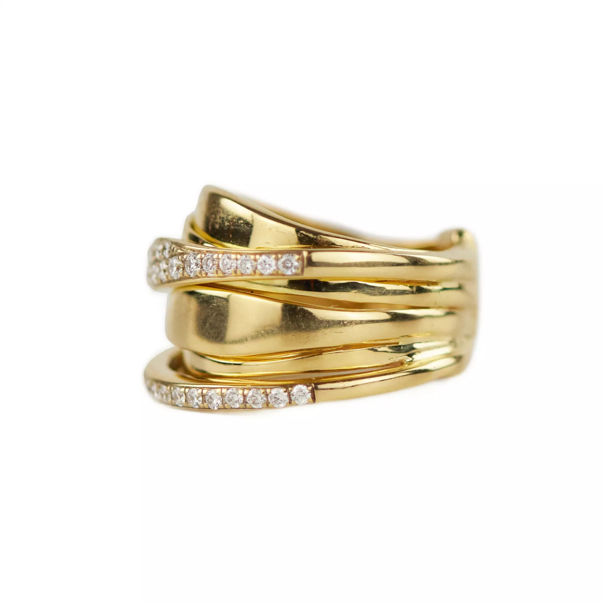 Gold ring with diamonds. 
