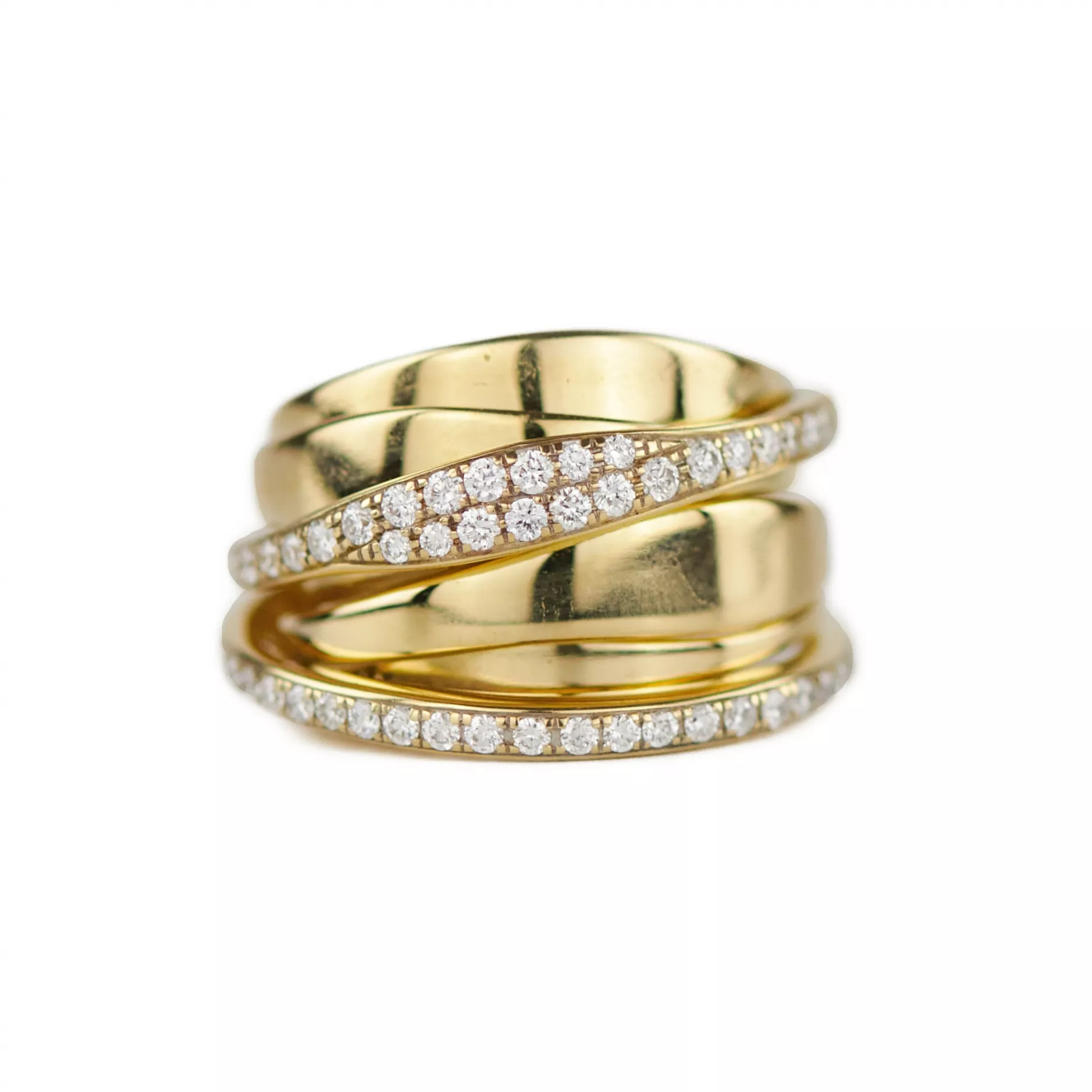 Gold ring with diamonds. 