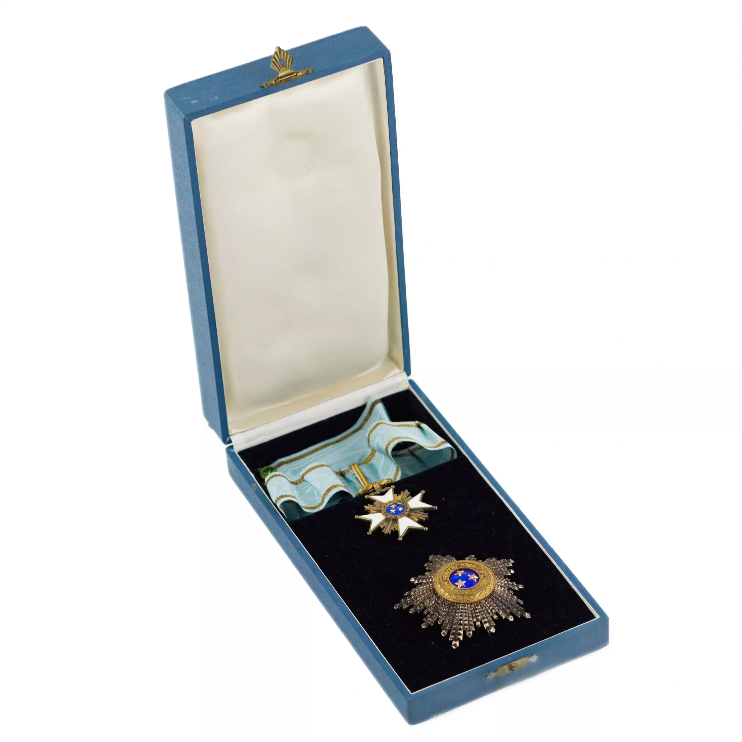ORDER OF THE THREE STARS OF LATVIA, SECOND CLASS, IN ITS ORIGINAL CASE. F.W. MÜLLER, RIGA. 1920s–1930s