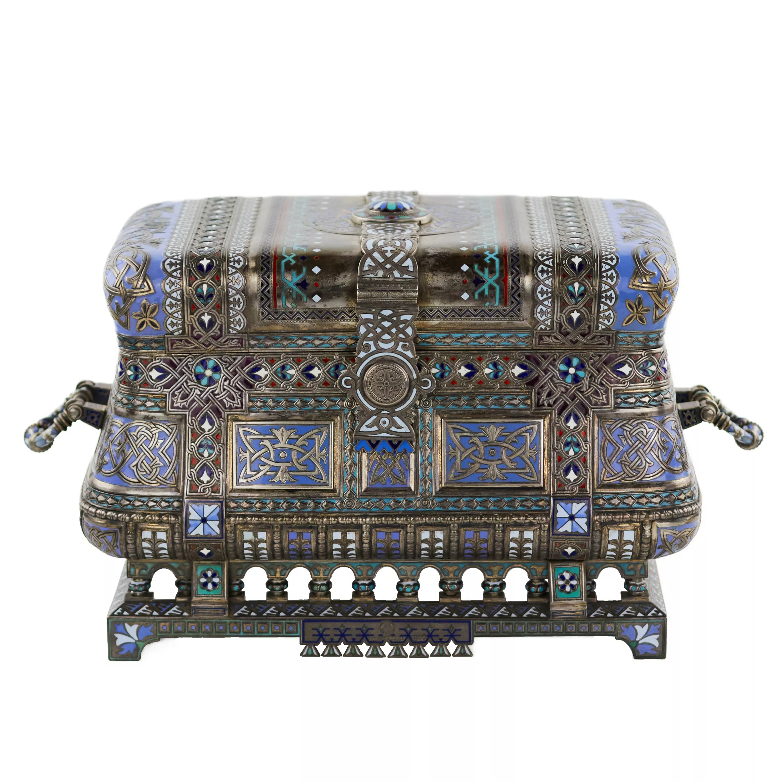 COFFRET RUSSE EN ARGENT AVEC ÉMAIL CHAMPLEVÉ. MAISON PAVEL OVCHINNIKOV. MOSCOU, 1882