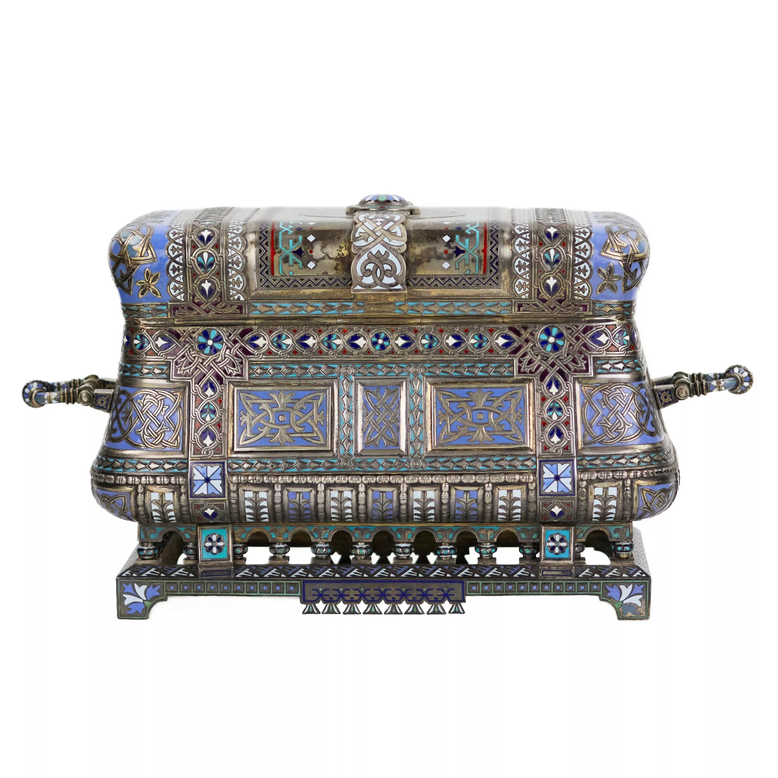 COFFRET RUSSE EN ARGENT AVEC ÉMAIL CHAMPLEVÉ. MAISON PAVEL OVCHINNIKOV. MOSCOU, 1882