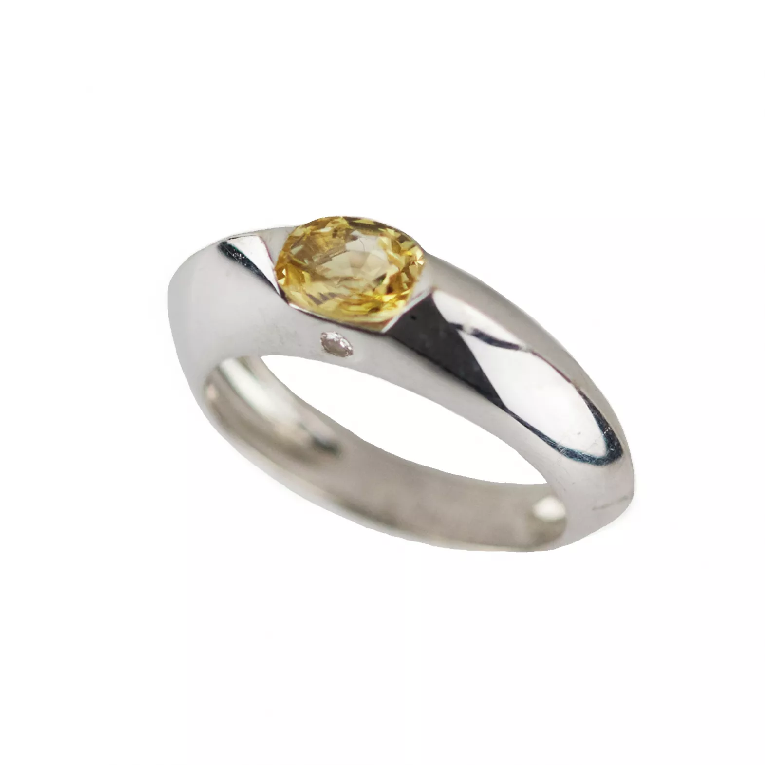 PIAGET 18K WHITE GOLD RING WITH YELLOW SAPPHIRE AND DIAMOND