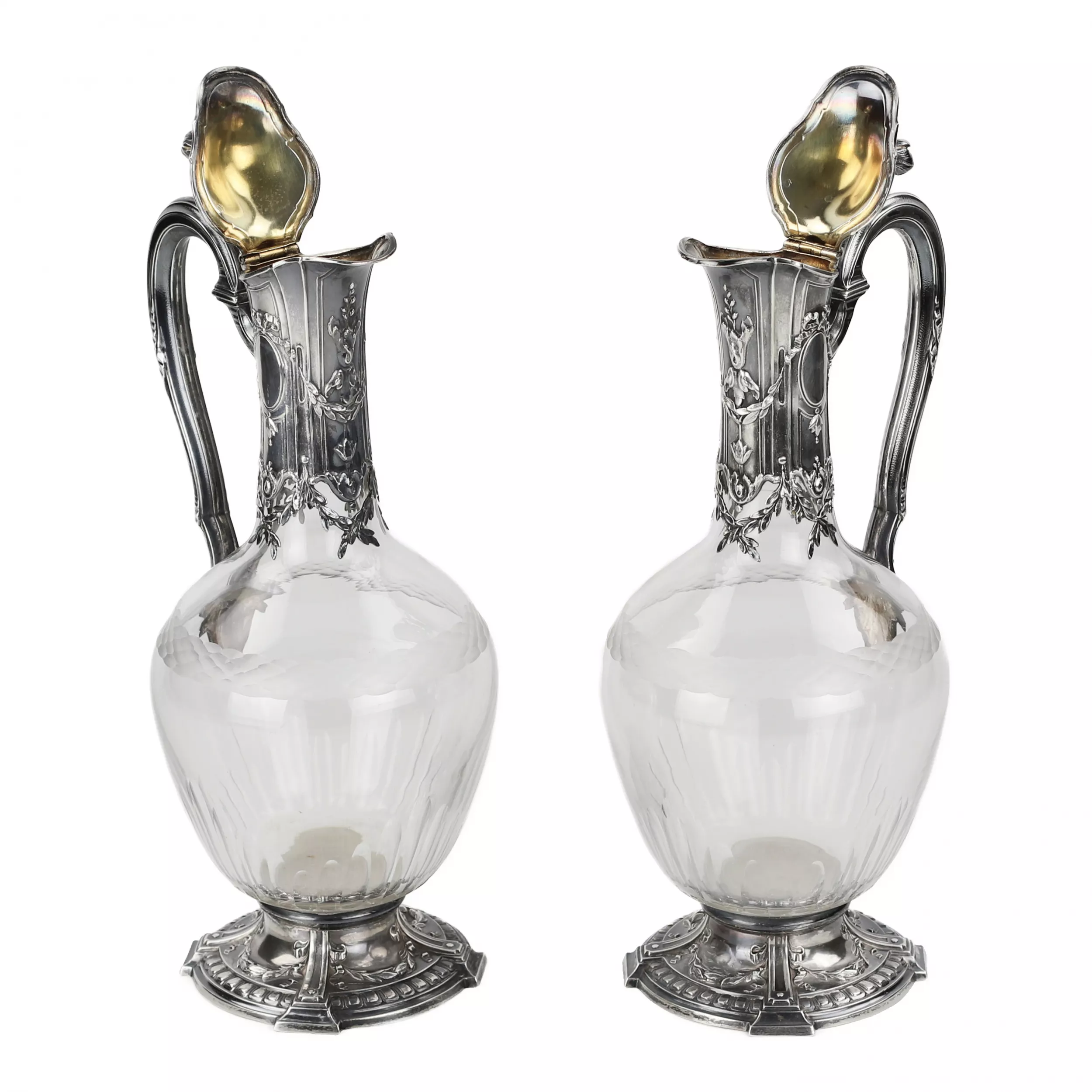 PAIR OF FRENCH SILVER-MOUNTED GLASS WINE EWERS. TÉTARD FRÈRES. PARIS, EARLY 20TH CENTURY