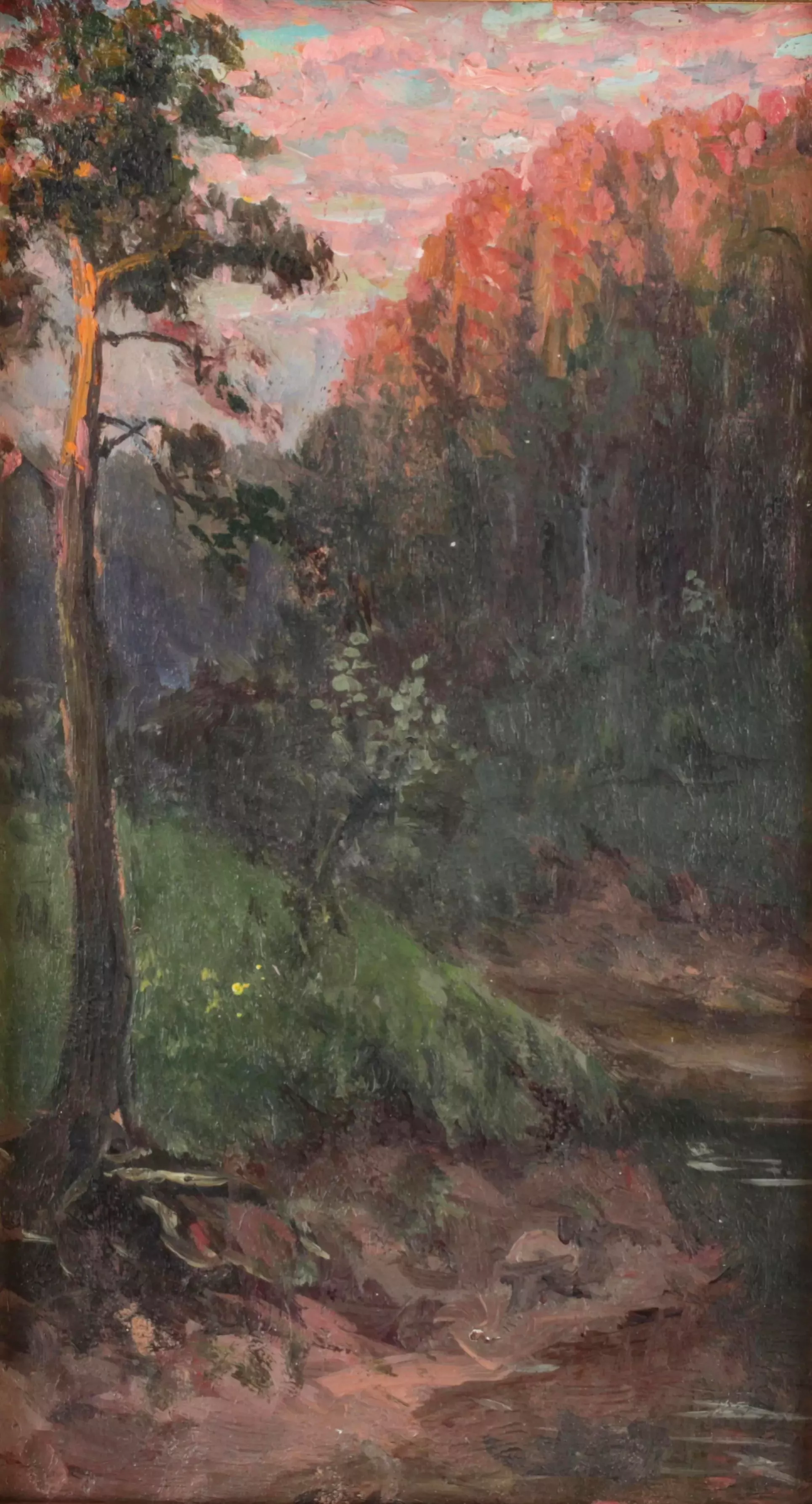 Paysage au coucher du soleil sur la rivière. Russie 20e siècle. 