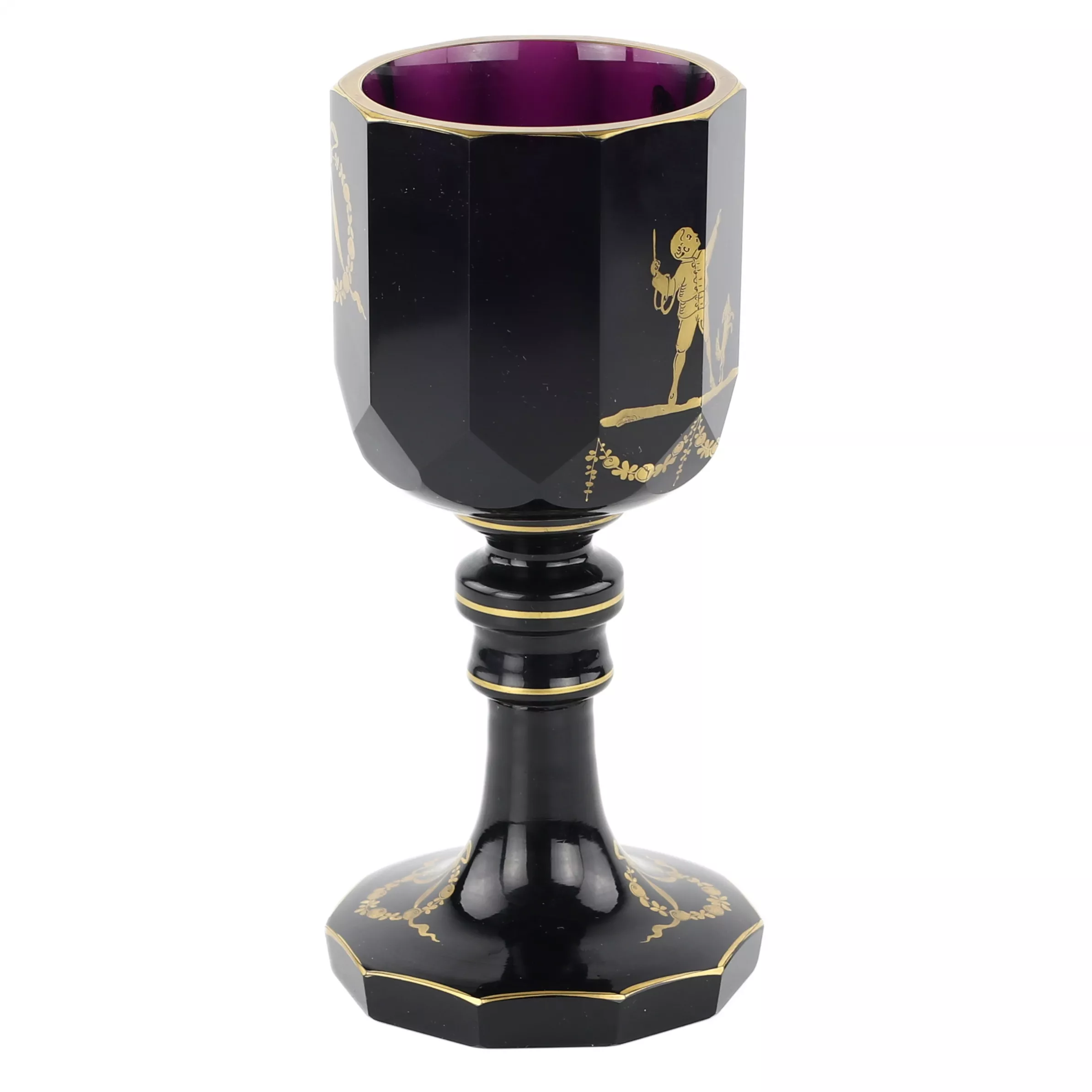 GOBELET DÉCAGONAL EN CRISTAL VIOLET À DÉCOR DORÉ SAINT-PÉTERSBOURG, ANNÉES 1810 MANUFACTURE IMPÉRIALE DE VERRE