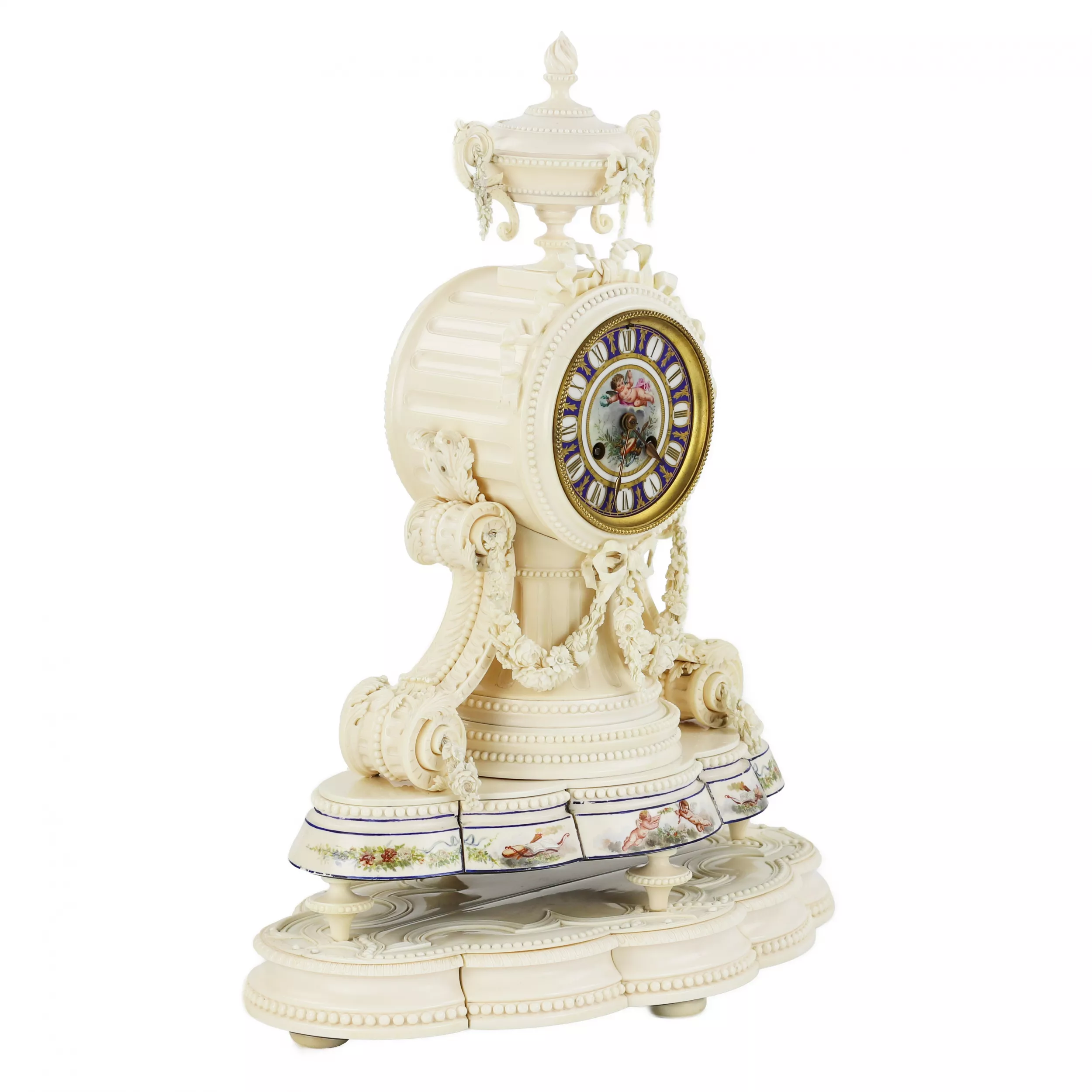 PENDULE DE CHEMINÉE EN IVOIRE ÉPOQUE NAPOLÉON III FRANCE, PARIS, SECONDE MOITIÉ DU XIXᵉ SIÈCLE