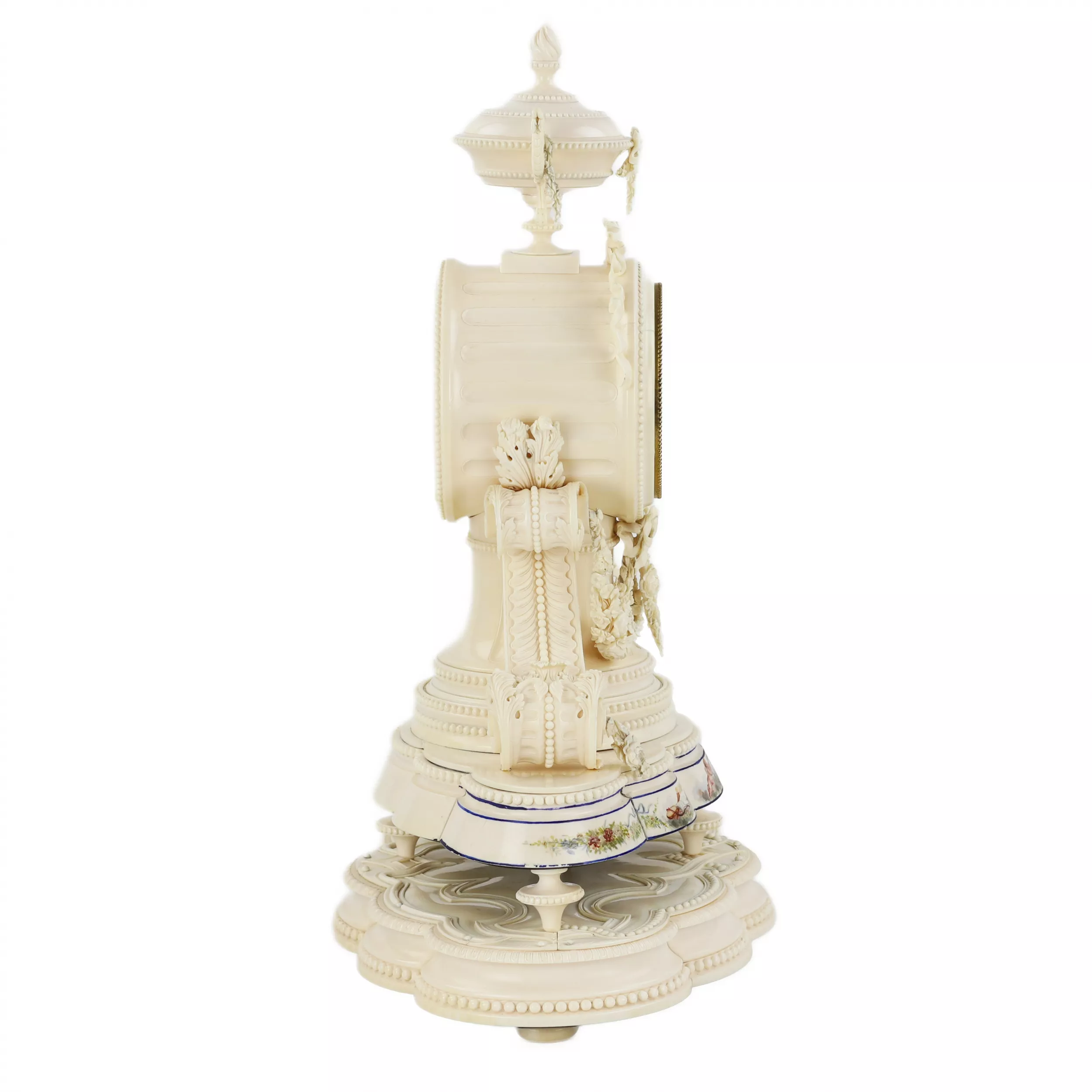 PENDULE DE CHEMINÉE EN IVOIRE ÉPOQUE NAPOLÉON III FRANCE, PARIS, SECONDE MOITIÉ DU XIXᵉ SIÈCLE