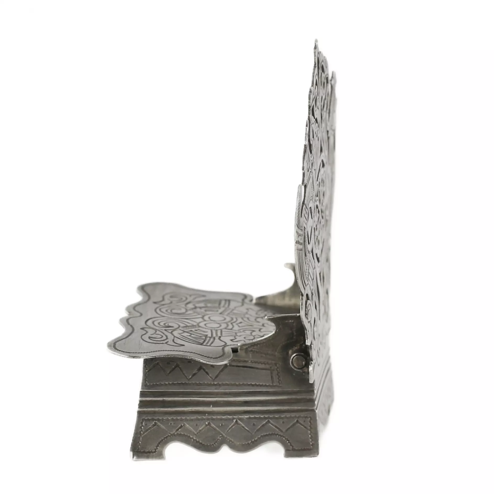 Mikhail Goloshchapov, Silver salt shaker-throne. 1899-1908 