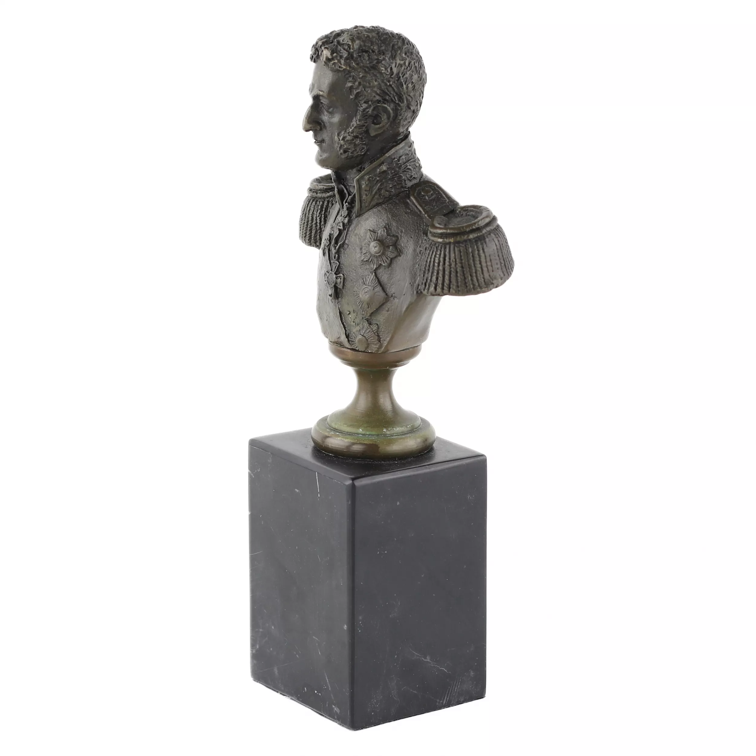  Bronze bust of the Russian general Bagration. 