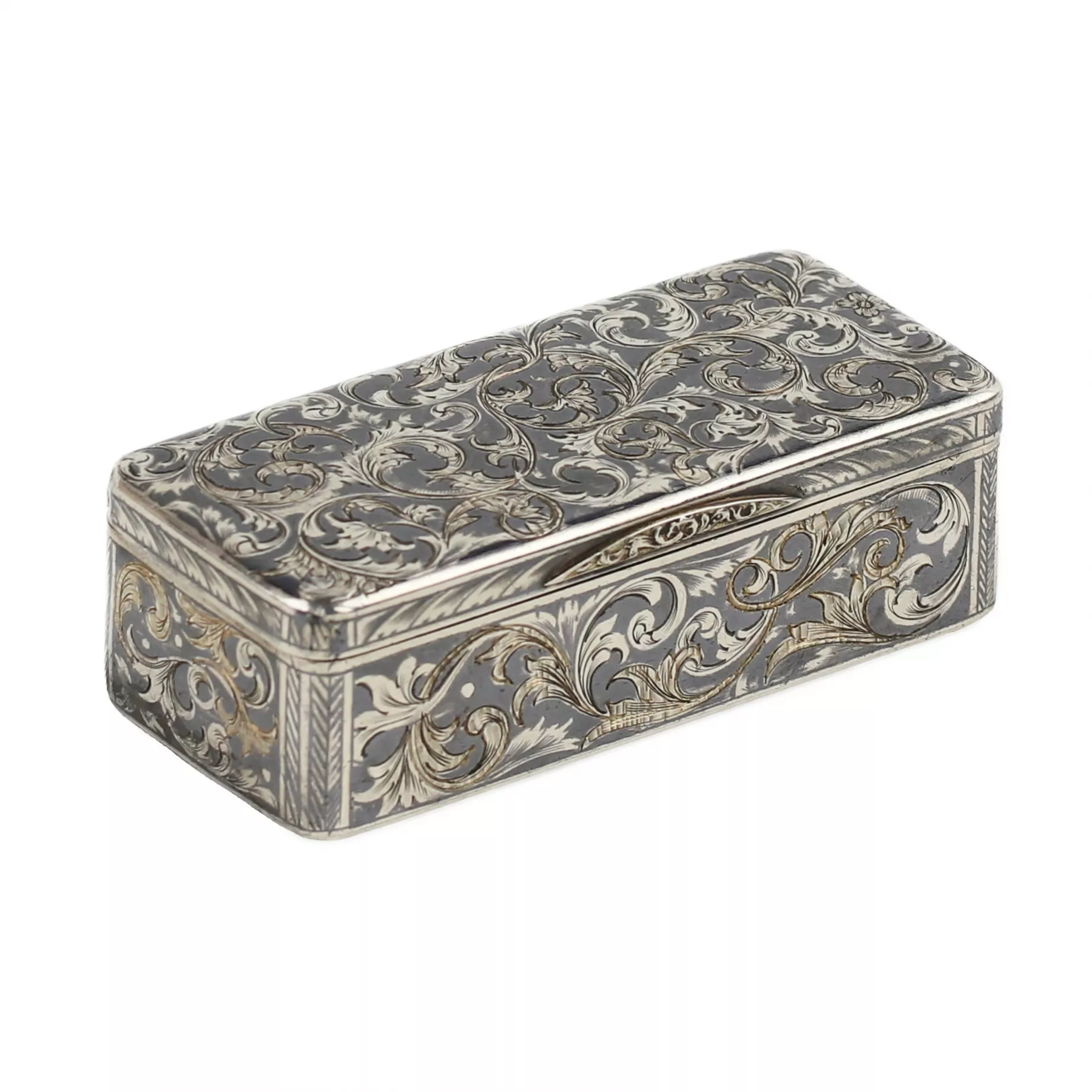 RUSSIAN SILVER AND NIELLO SNUFFBOX. MOSCOW, FIRST HALF OF THE 19TH CENTURY
