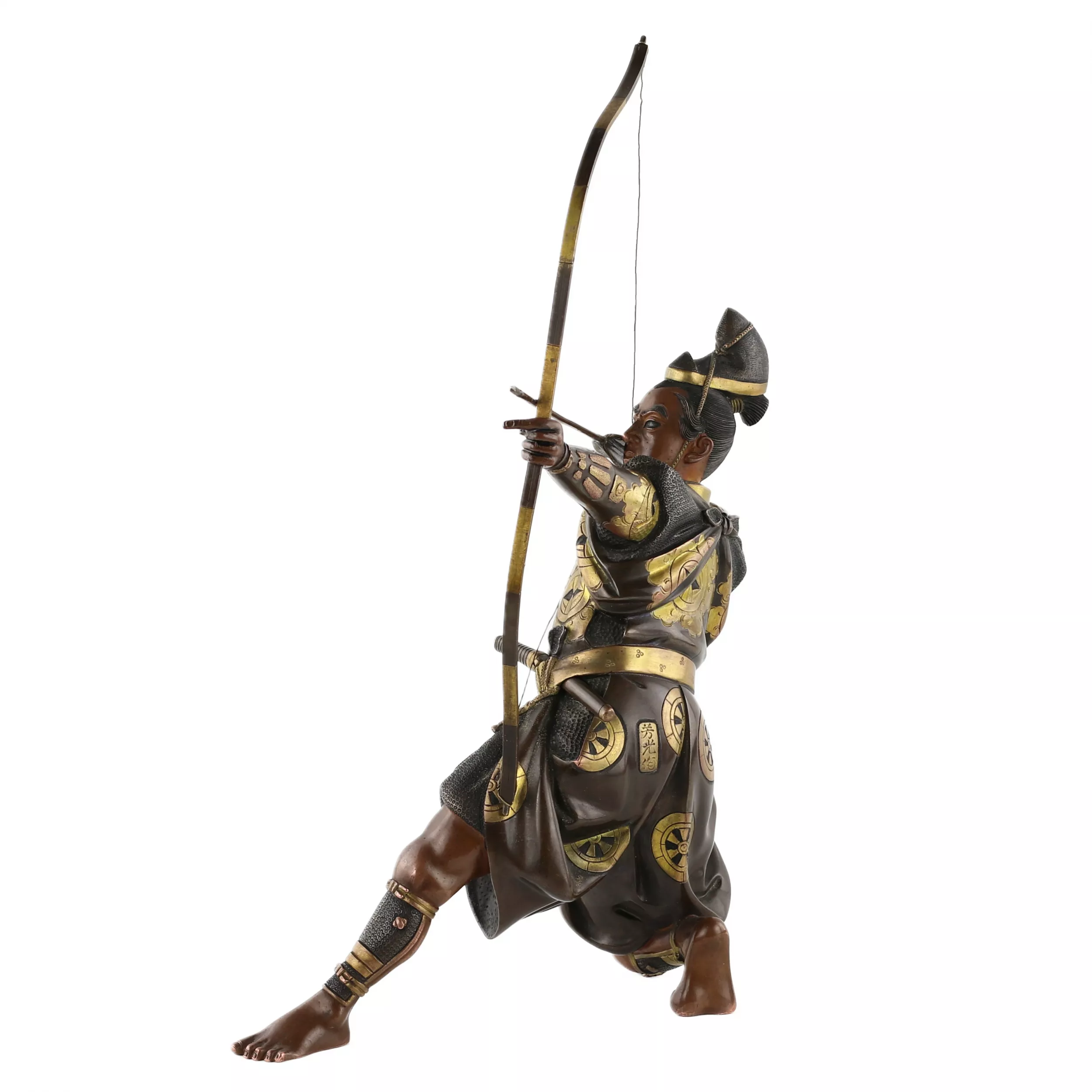 FIGURE EN BRONZE D’UN SAMOURAÏ ARCHER AU GRAND ARC. YOSHIMITSU HŌ (芳光炮) JAPON, PÉRIODE MEIJI, VERS 1880
