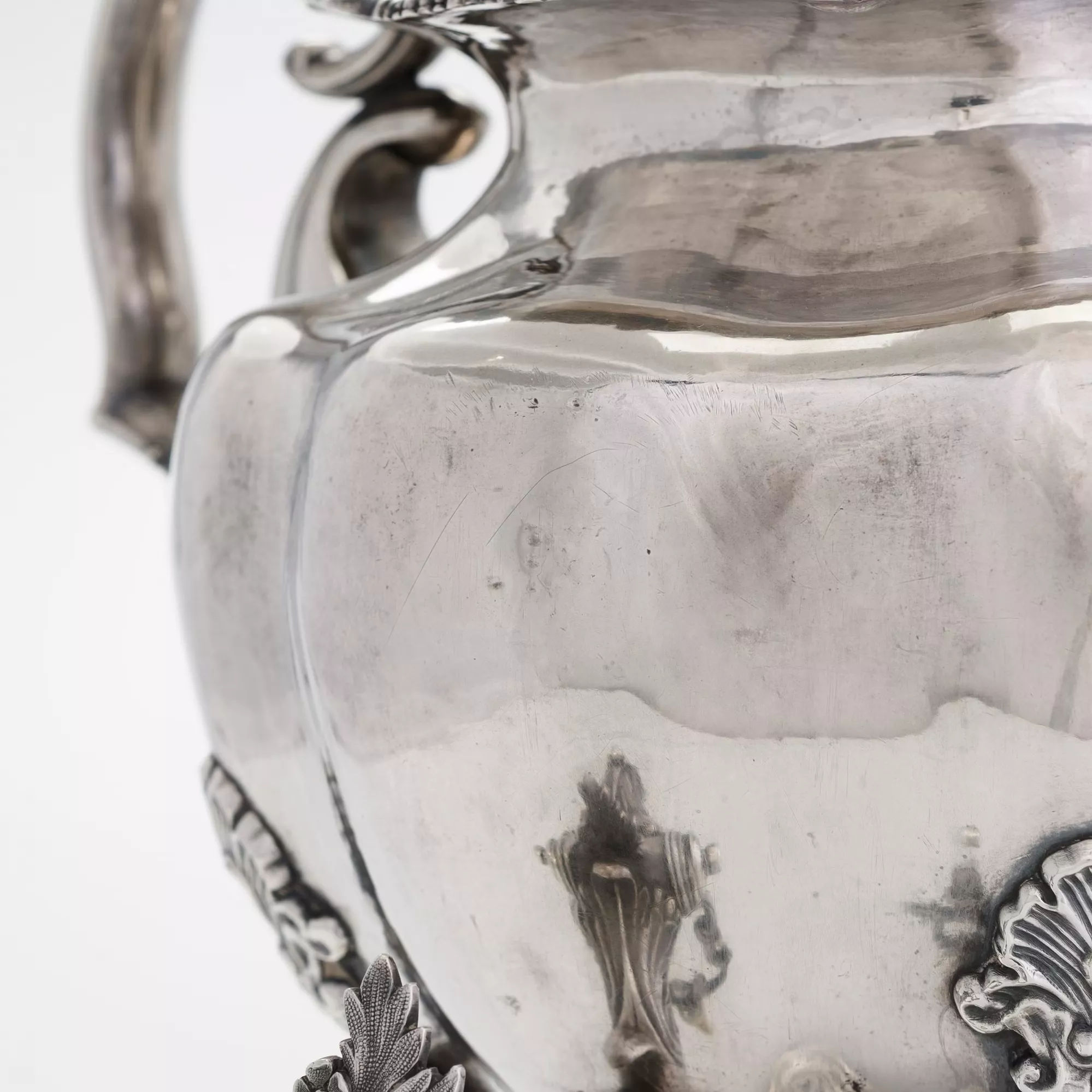 Théière-samovar en argent pour servir des boissons chaudes. Shper Adolf. Saint-Pétersbourg, 1843