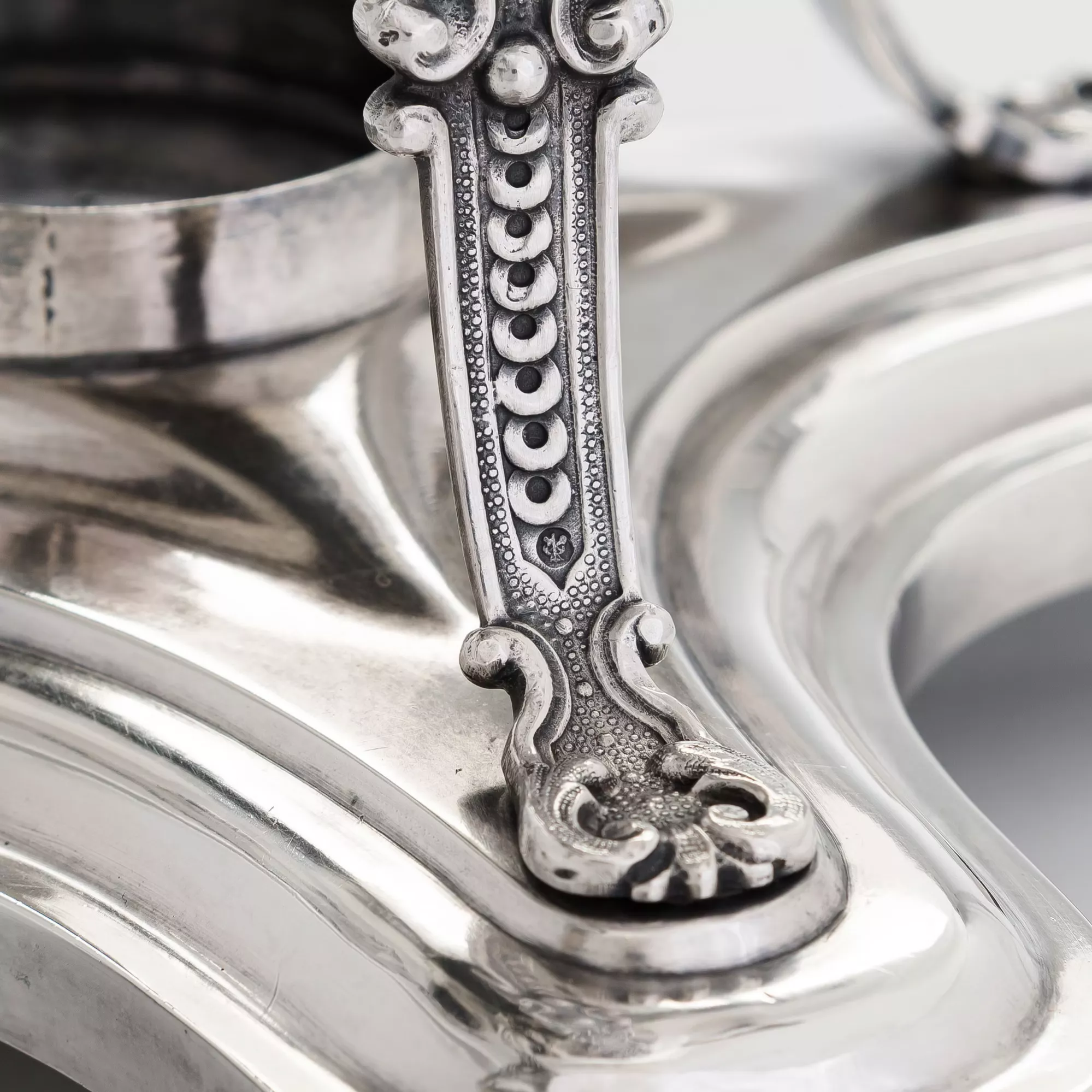 Théière-samovar en argent pour servir des boissons chaudes. Shper Adolf. Saint-Pétersbourg, 1843
