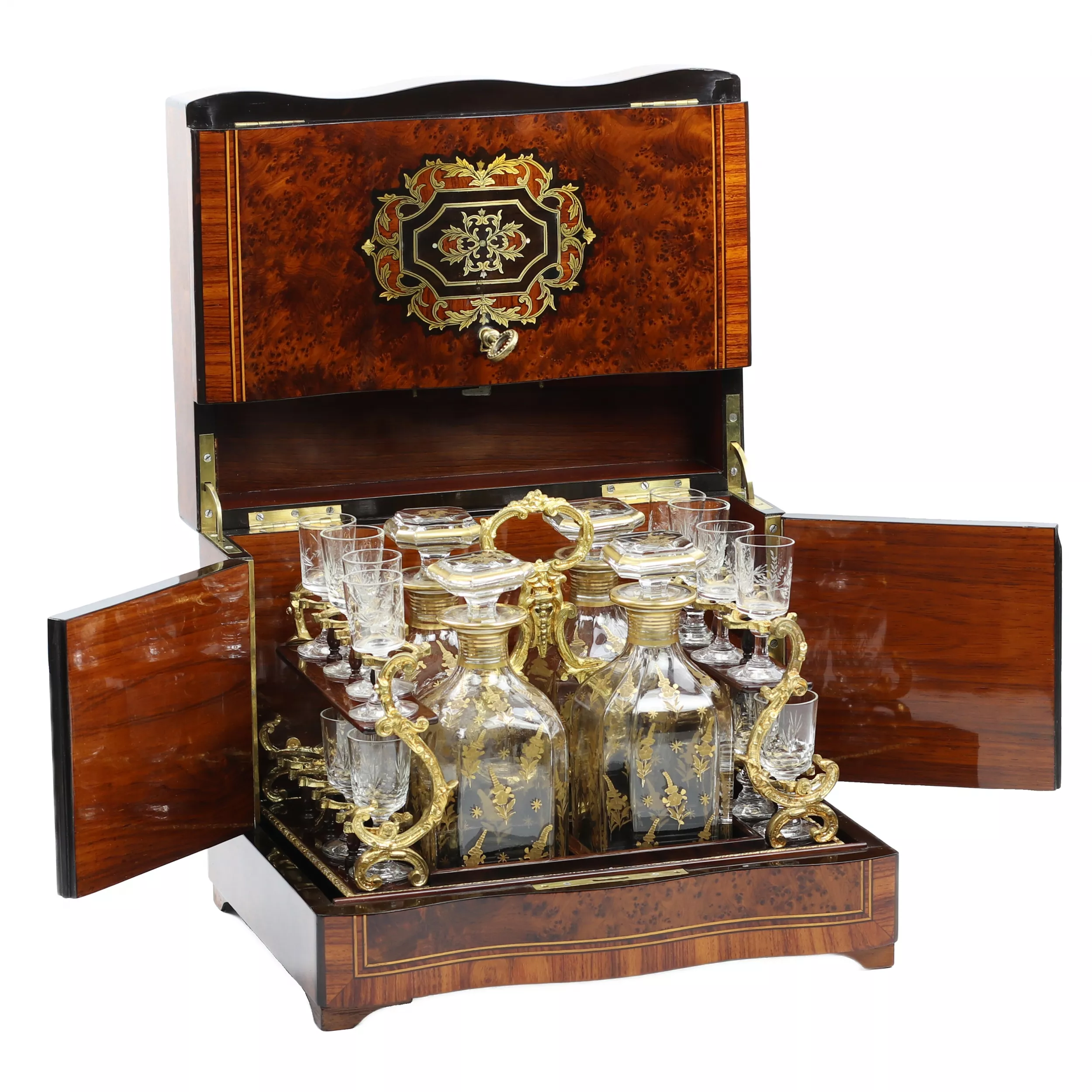 A Napoleon III-style carriage bar in marquetry. 19th century. 