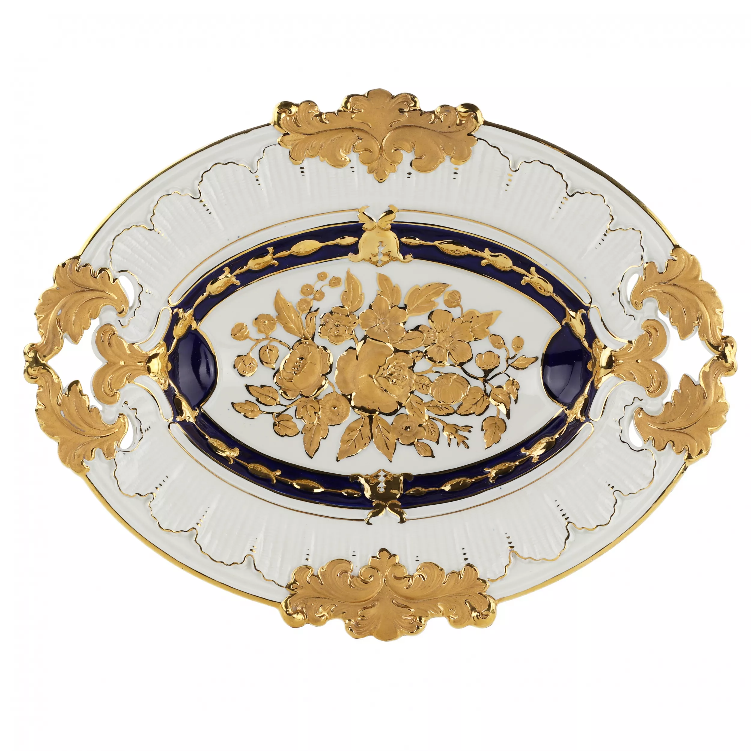 Великолепное фарфоровое блюдо с ажурными ручками. Meissen. 20 век.