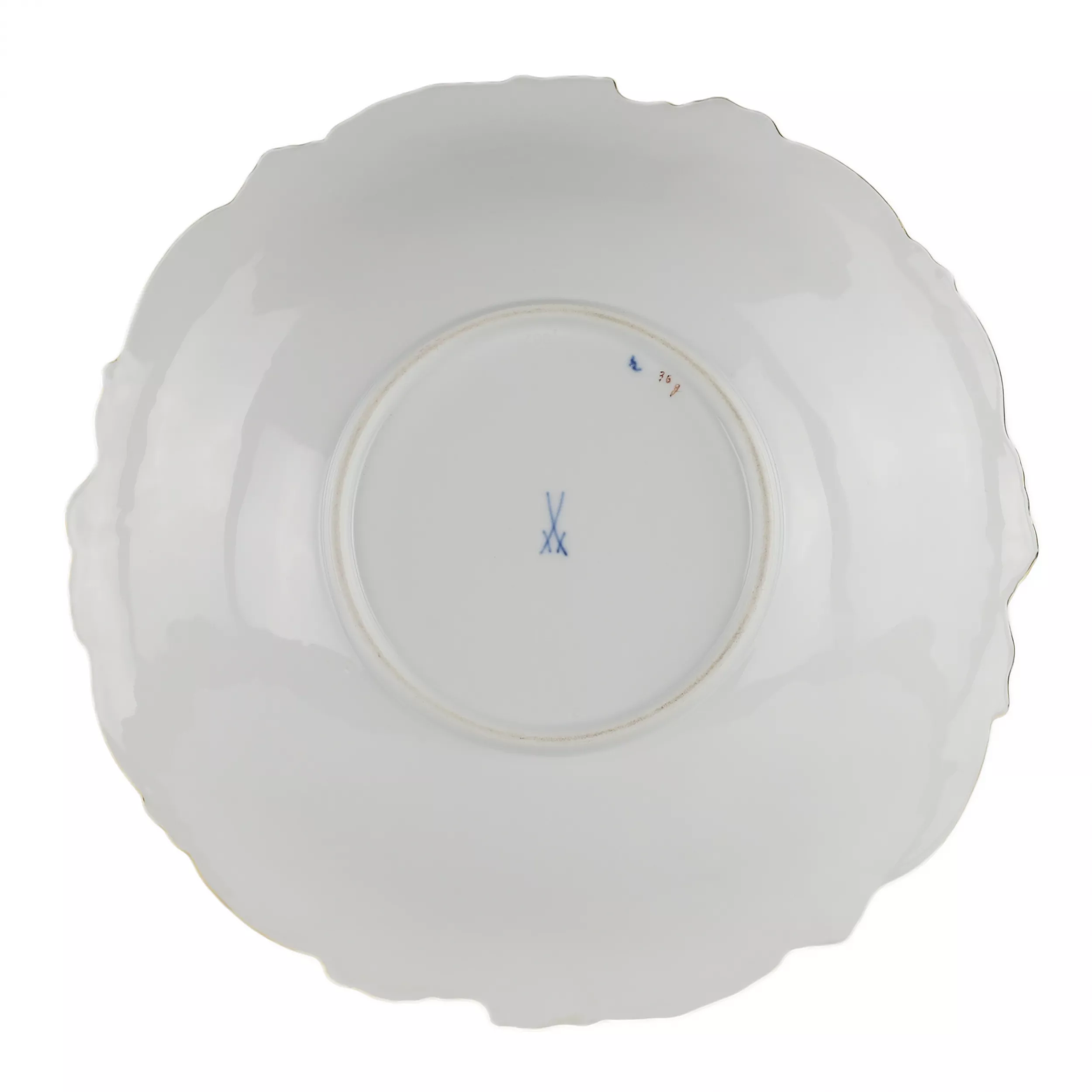 DECORATIVE MEISSEN PORCELAIN DISH. 1934 - 1945