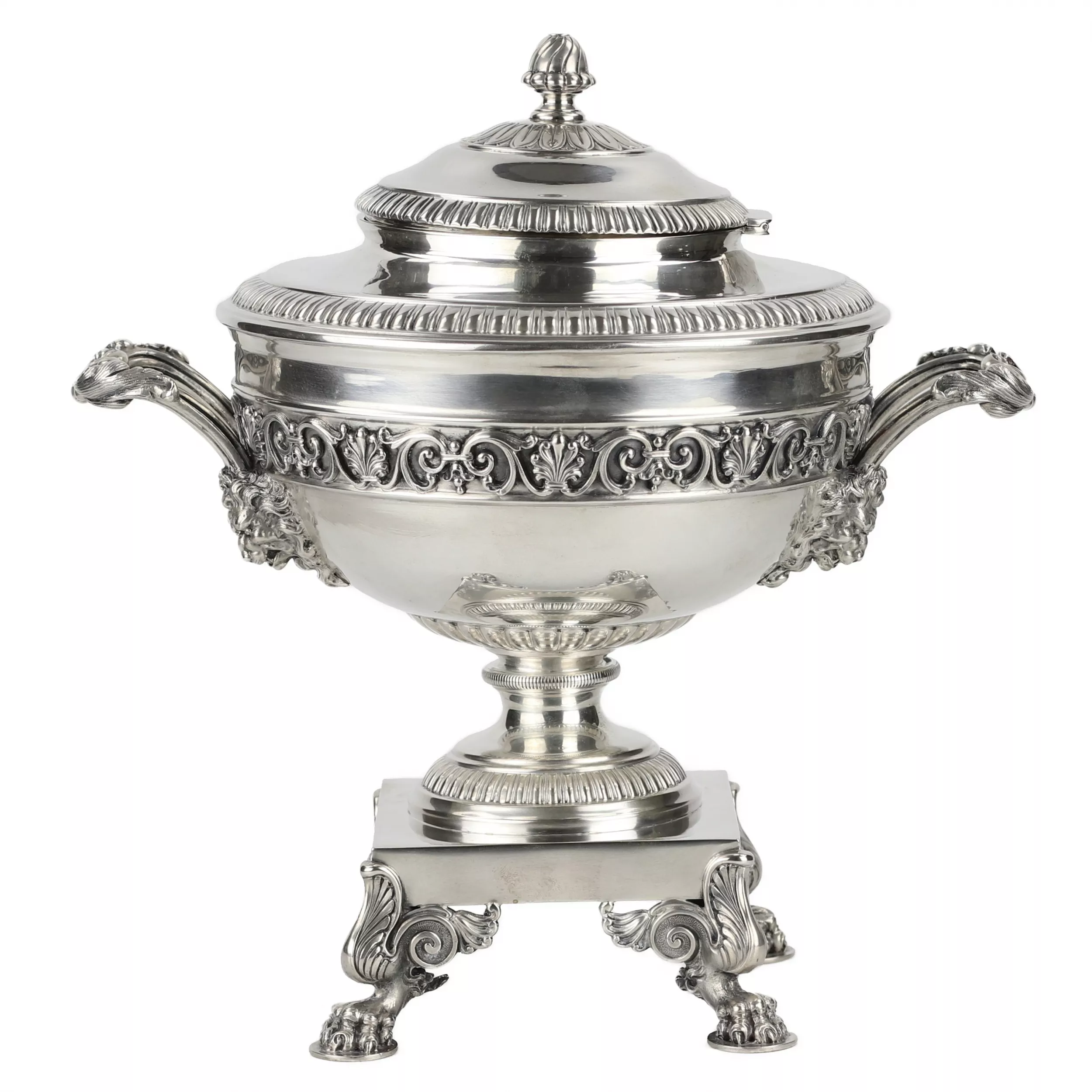 Silver teapot-samovar, First Silver Artel. Saint Petersburg, early 20th century.