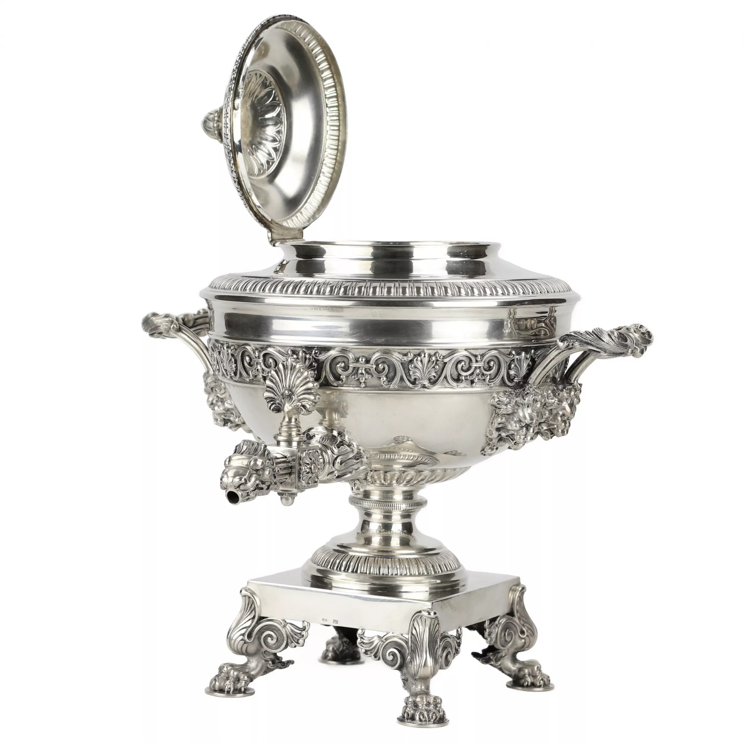 Silver teapot-samovar, First Silver Artel. Saint Petersburg, early 20th century.