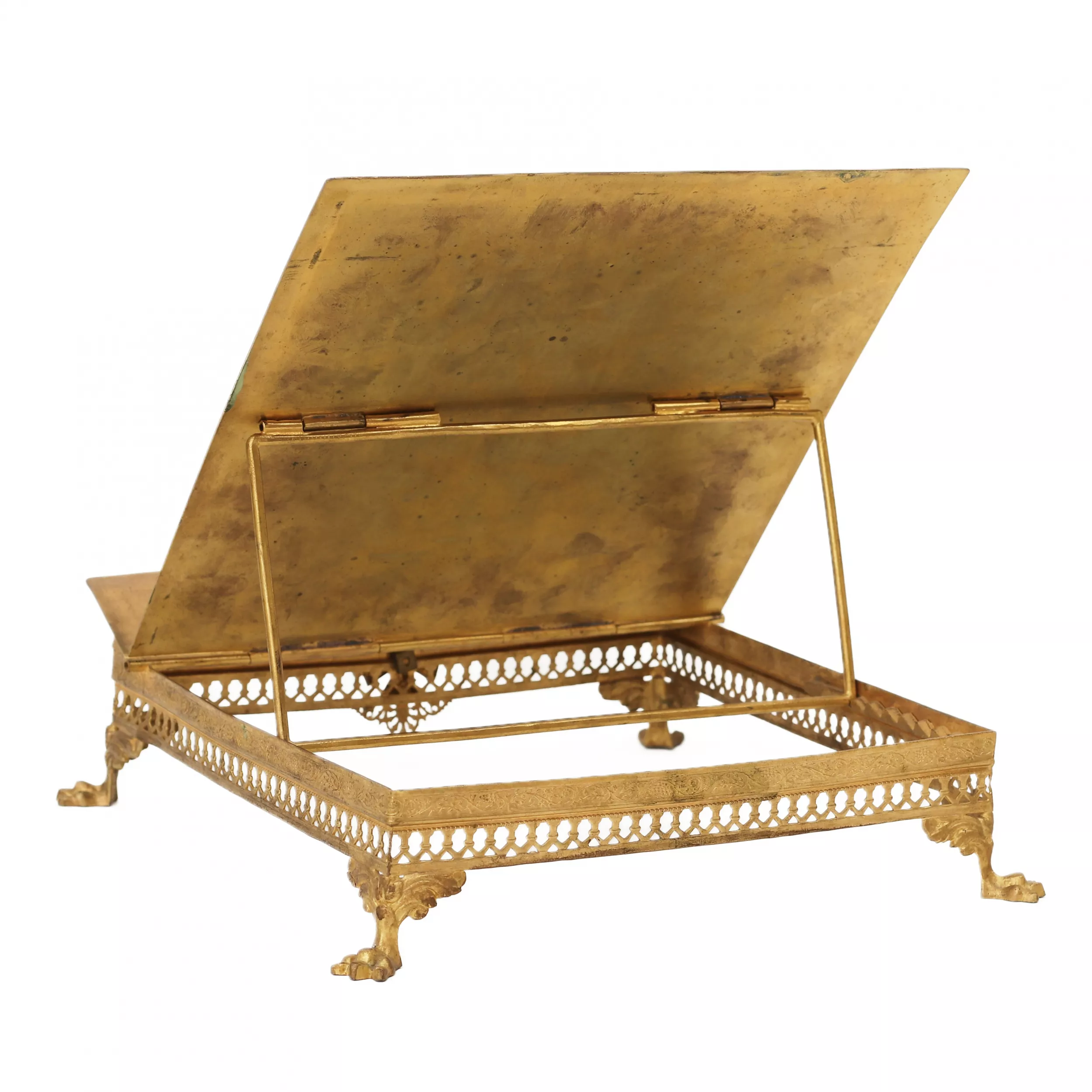 Chaire en laiton doré. 19ème siècle 