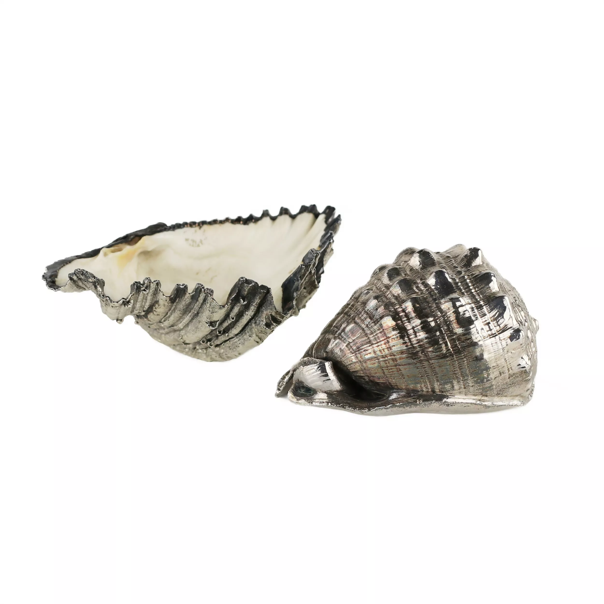 Paire de coquilles décoratives de Buccellati. Italie du 20ème siècle. 