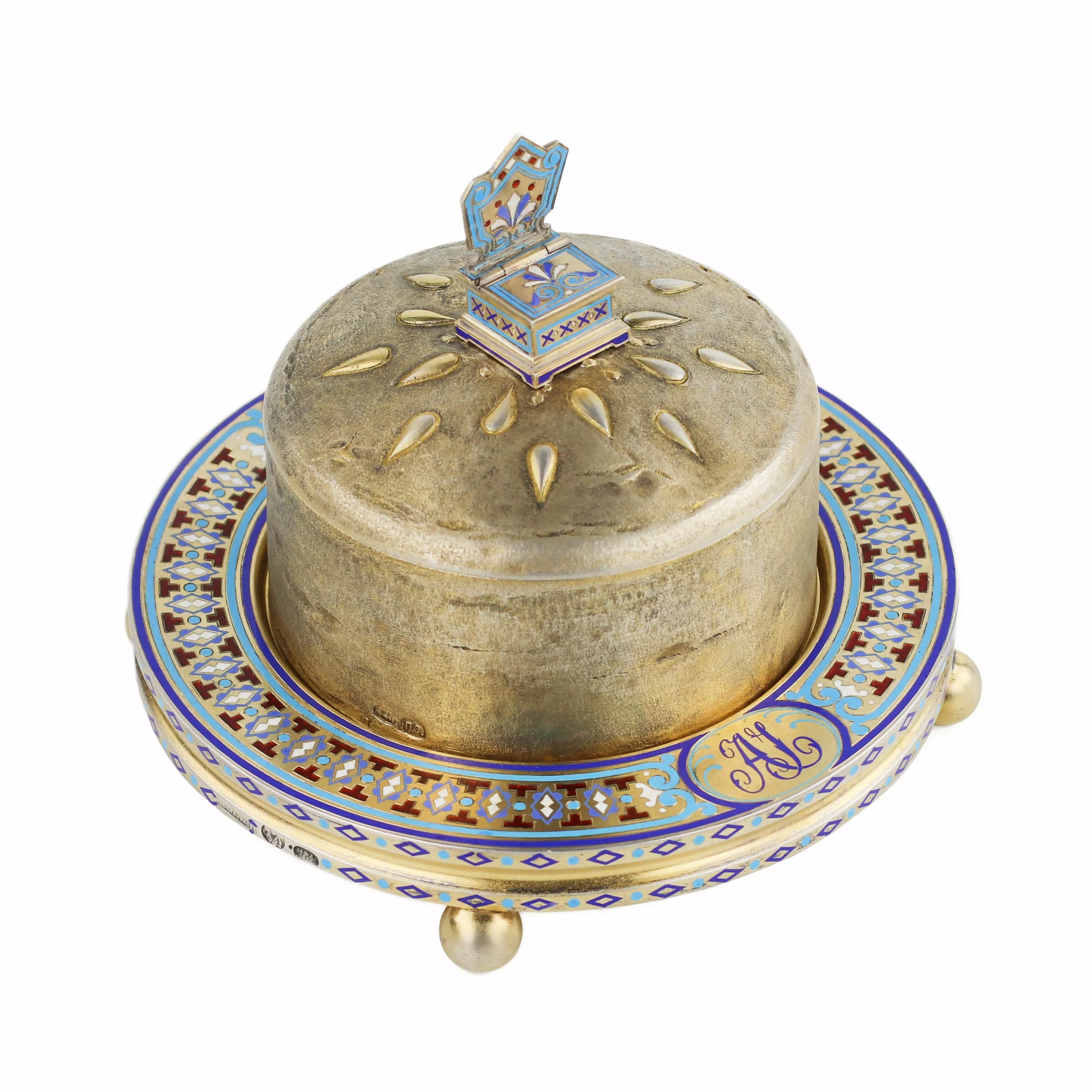 BEURRIER EN ARGENT EN FORME DE PAIN DE FÊTE AVEC SALIÈRE MAISON PAVEL OVCHINNIKOV, MOSCOU, 1896