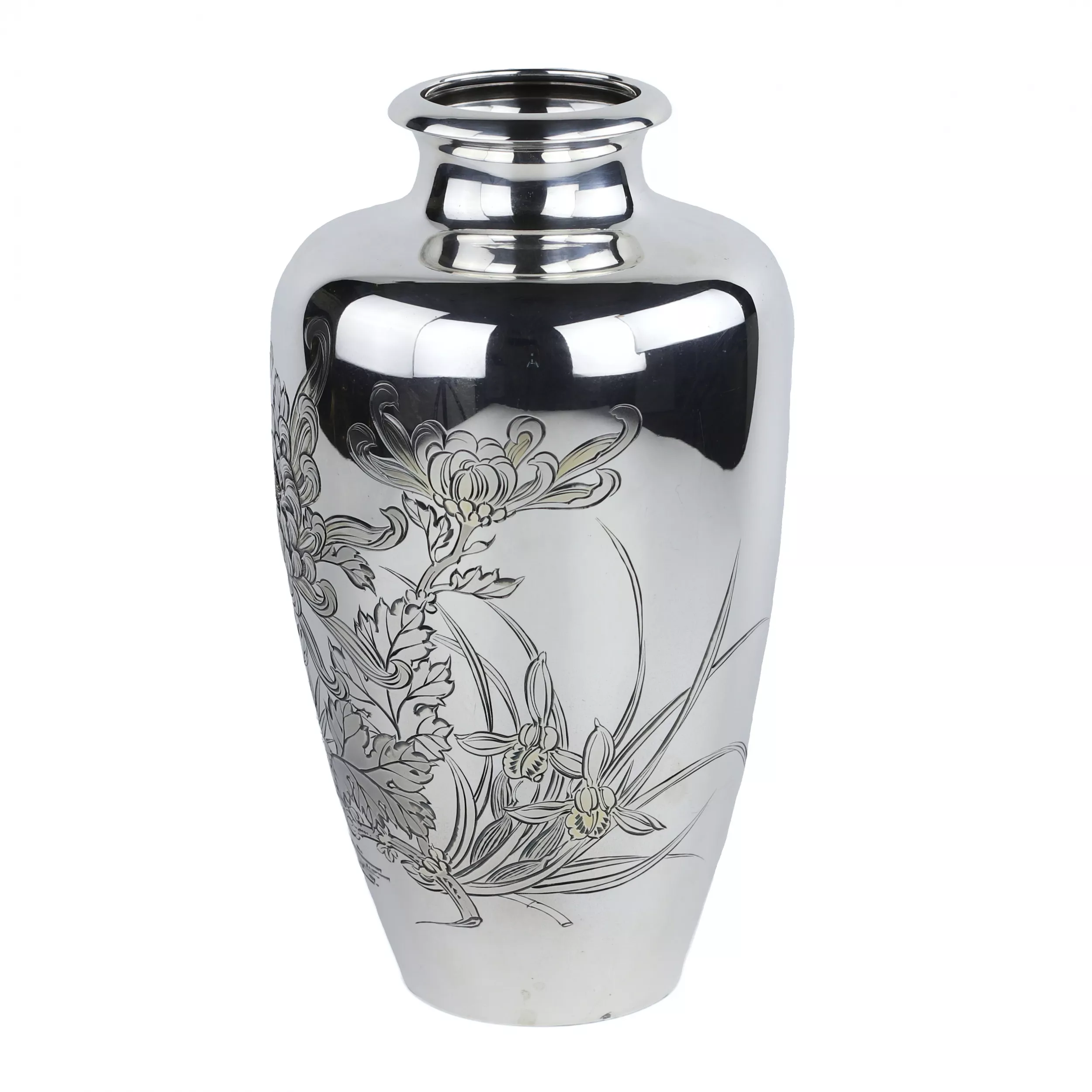 VASE EN ARGENT MITSUMURA À DÉCOR DE CHRYSANTHÈMES. JAPON, XXe SIÈCLE