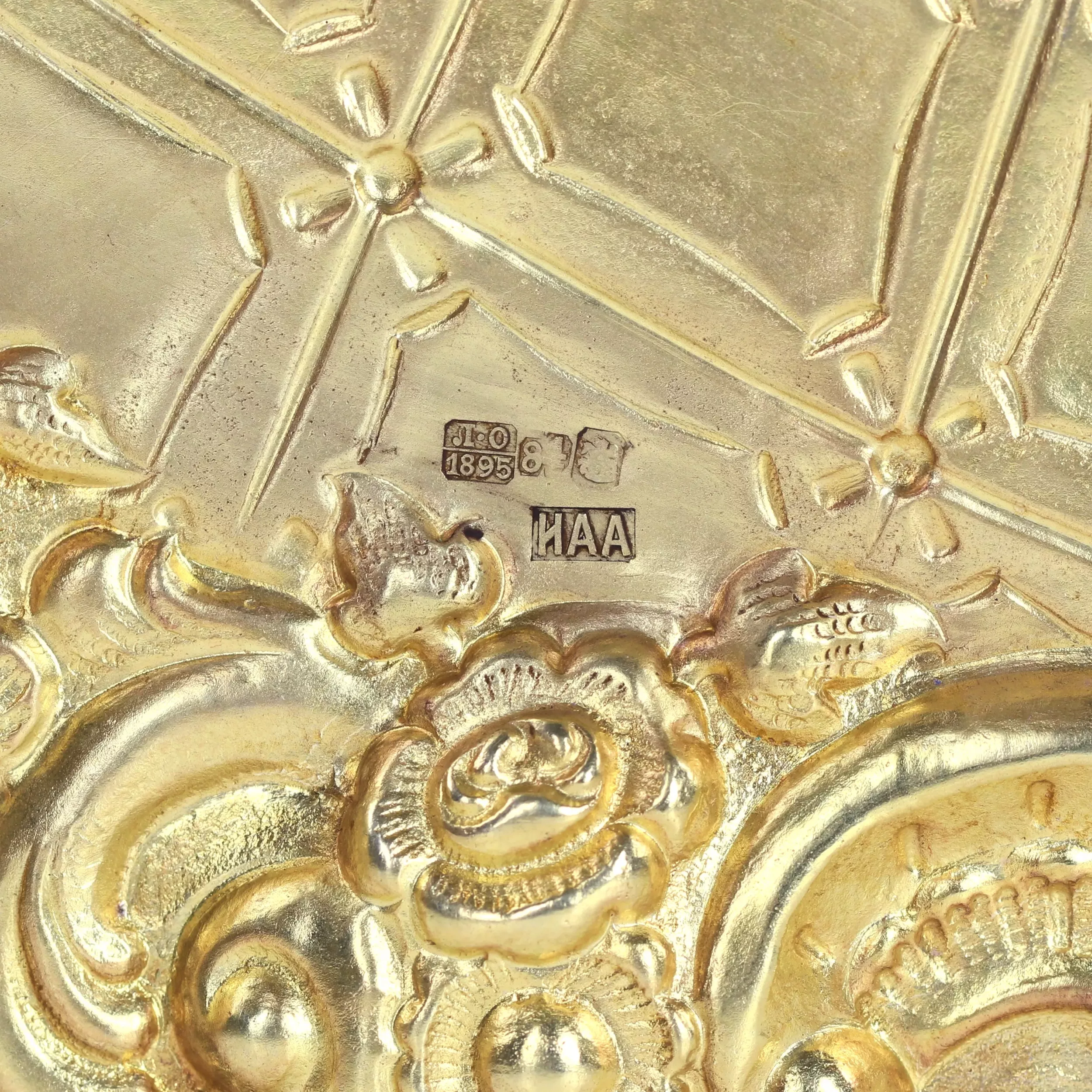 ICÔNE DE SAINT ALEXANDRE NEVSKI EN OKLAD D’ARGENT AVEC ÉMaux. RUSSIE, 1895