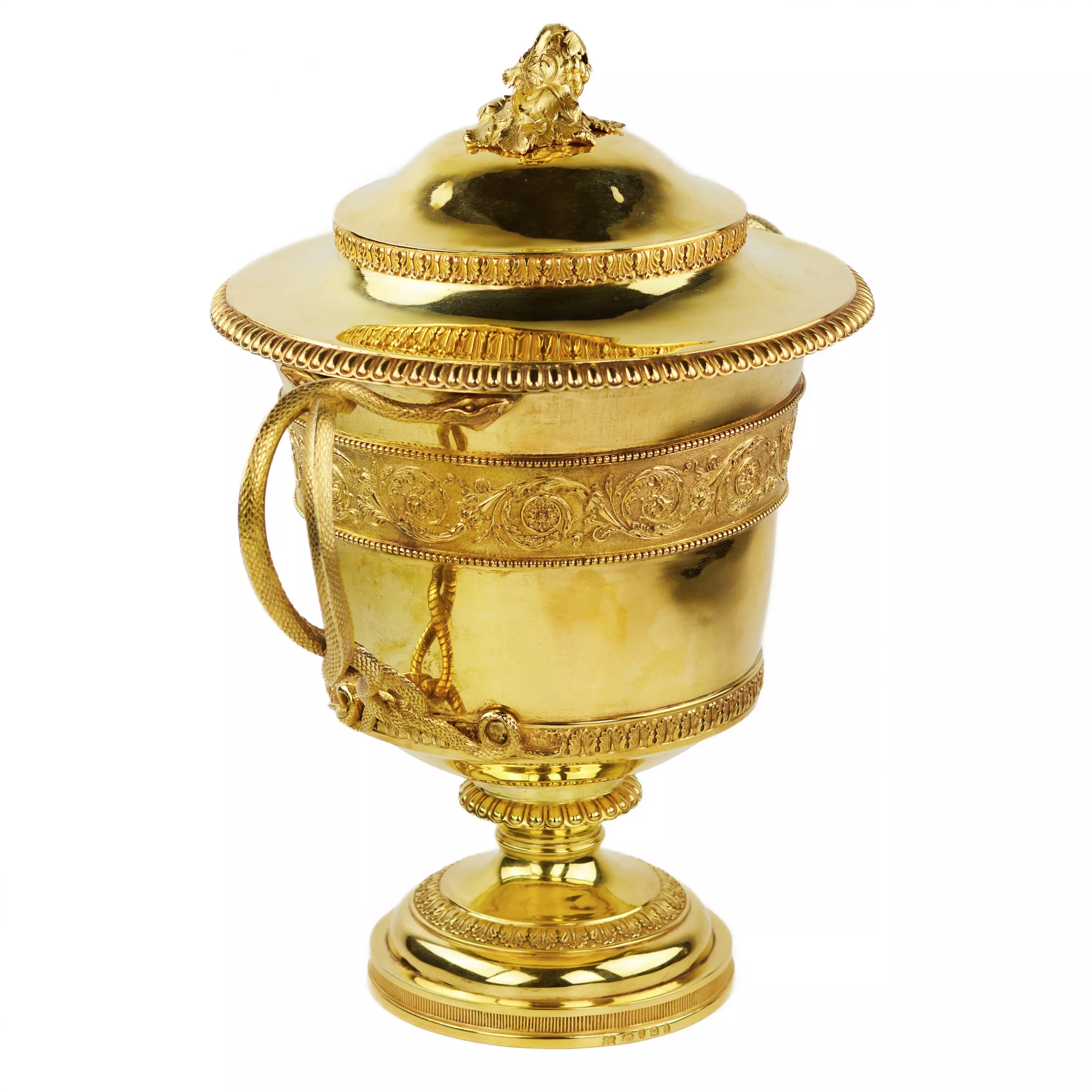 COVERED NEOCLASSICAL CUP. ROBERT GARRARD II & EDWARD BURROWS. ENGLAND, FIRST THIRD OF THE 19TH CENTURY
