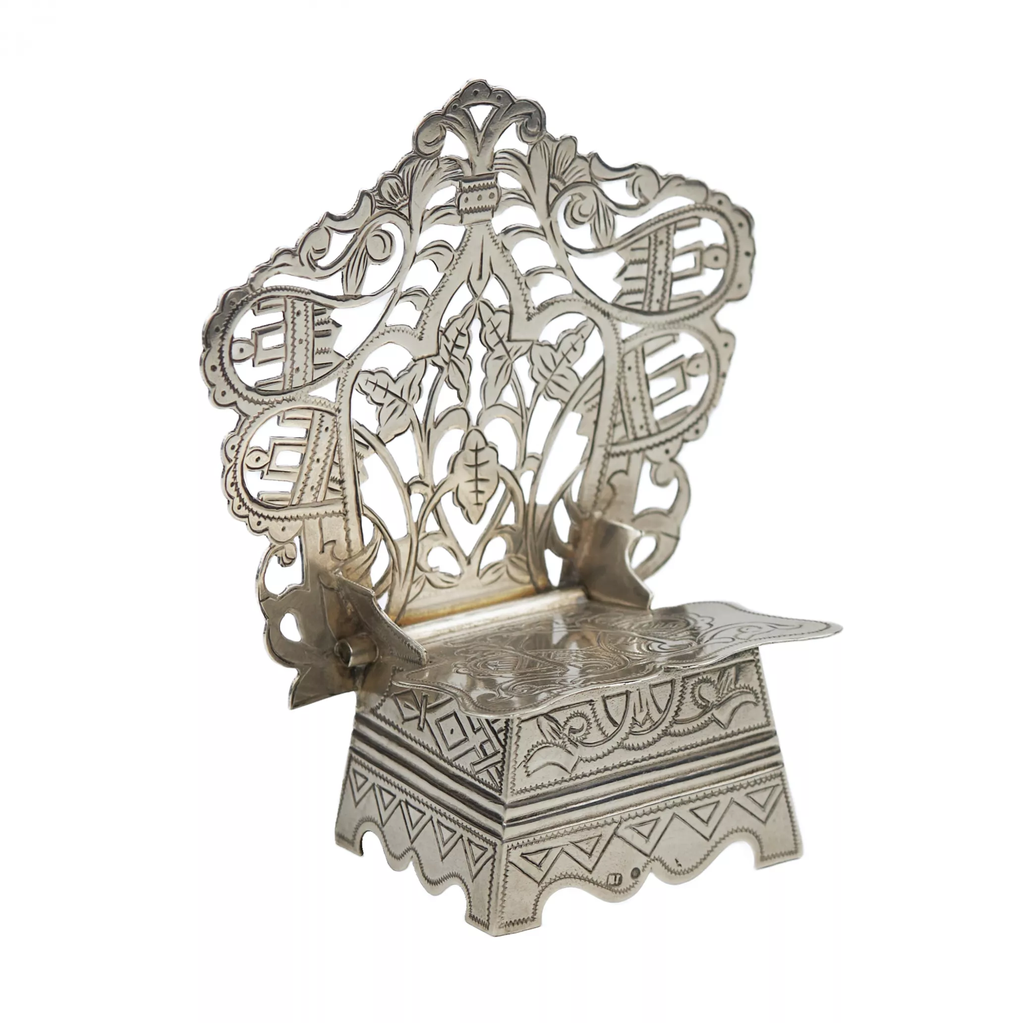 SALIÈRE EN ARGENT EN FORME DE TRÔNE RUSSIE, MOSCOU, 1899–1908
