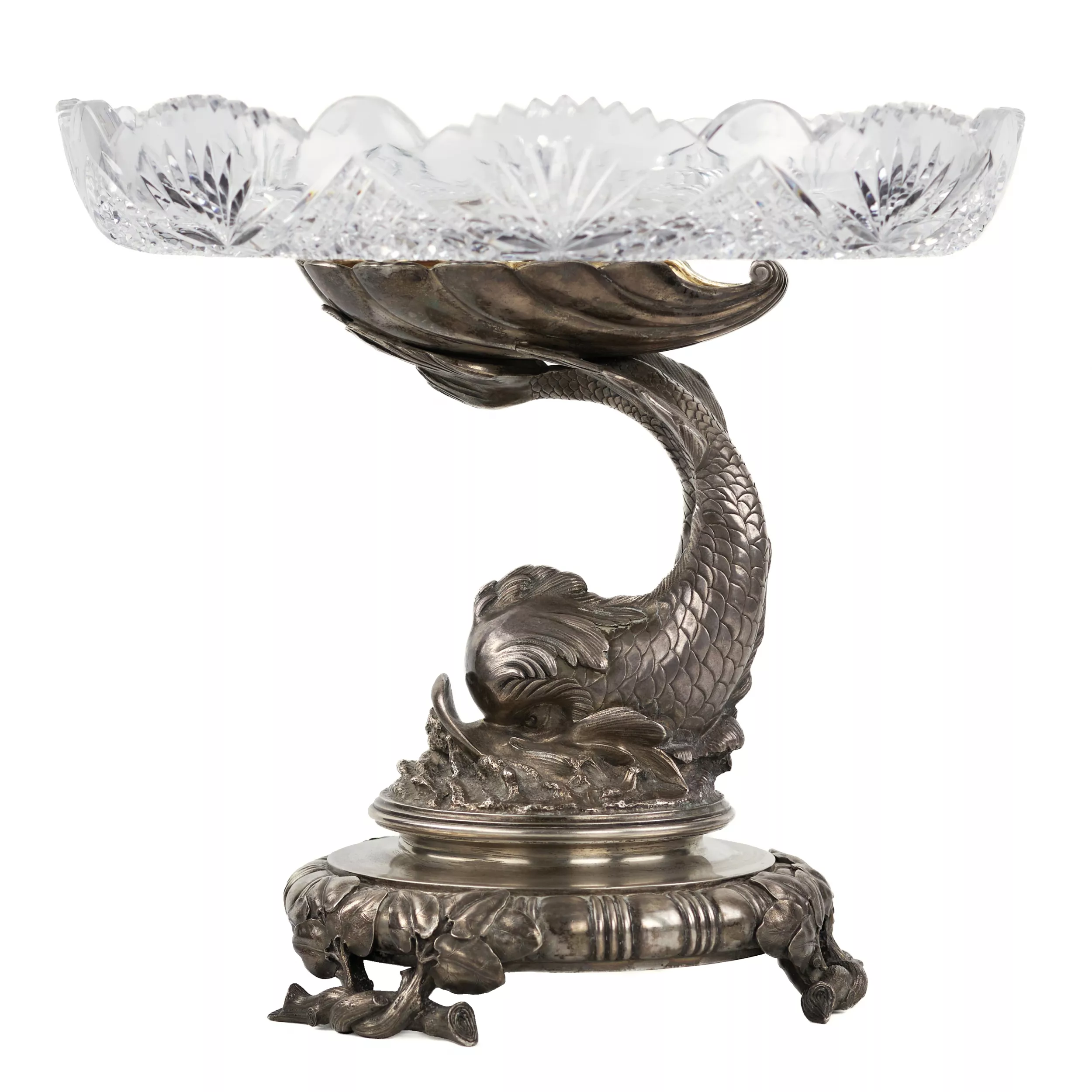 EXCEPTIONNELLE PAIRE DE TAZZAS EN CRISTAL SUR PIÉTEMENTS EN ARGENT. MAISON DES FRÈRES GRACHEV RUSSIE, SAINT-PÉTERSBOURG, FIN DU XIXᵉ SIÈCLE