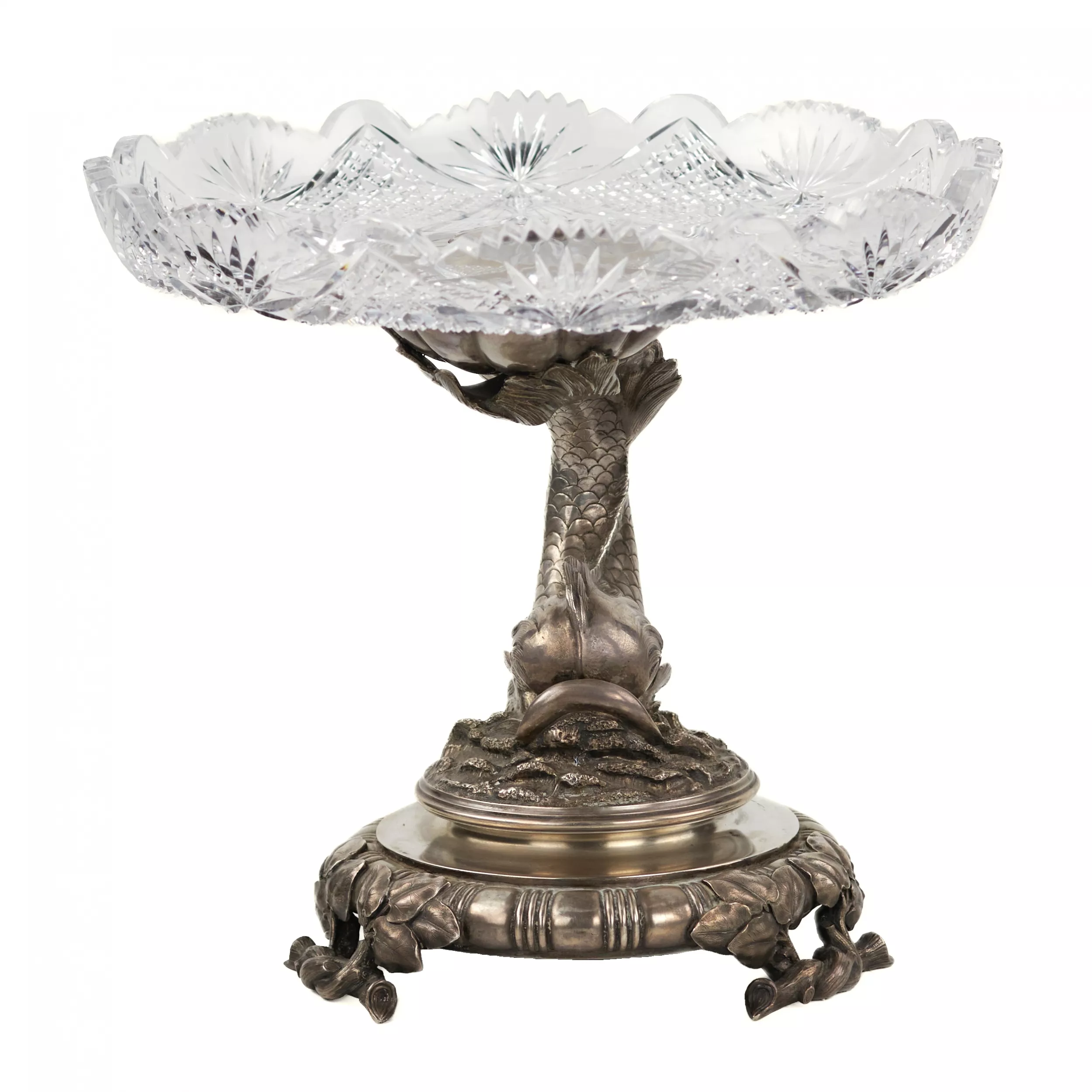 EXCEPTIONNELLE PAIRE DE TAZZAS EN CRISTAL SUR PIÉTEMENTS EN ARGENT. MAISON DES FRÈRES GRACHEV RUSSIE, SAINT-PÉTERSBOURG, FIN DU XIXᵉ SIÈCLE