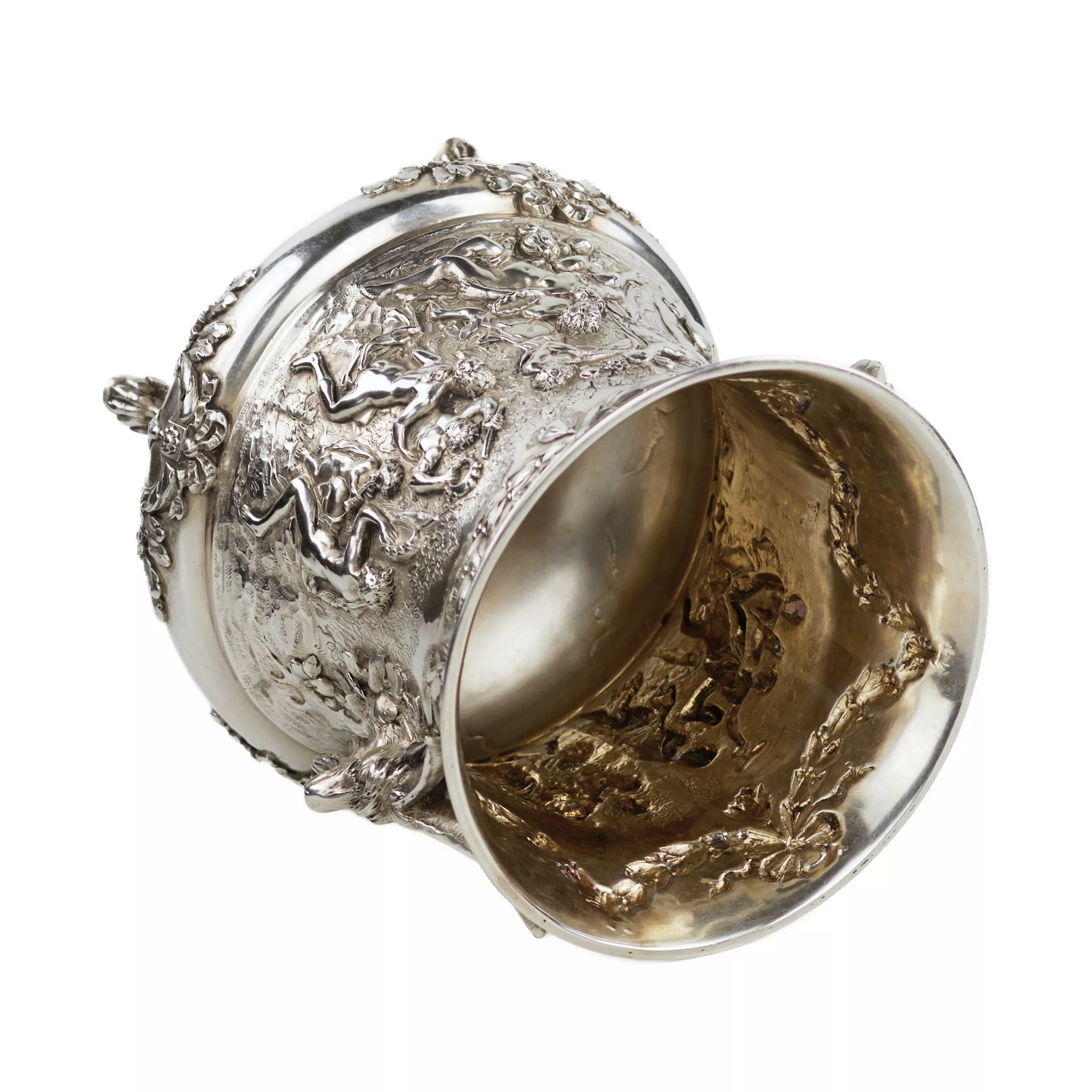SEAU À CHAMPAGNE EN ARGENT AVEC SCÈNE BACCHIQUE ET ANSES EN TÊTE DE SATYRE EUROPE, XIXe SIÈCLE
