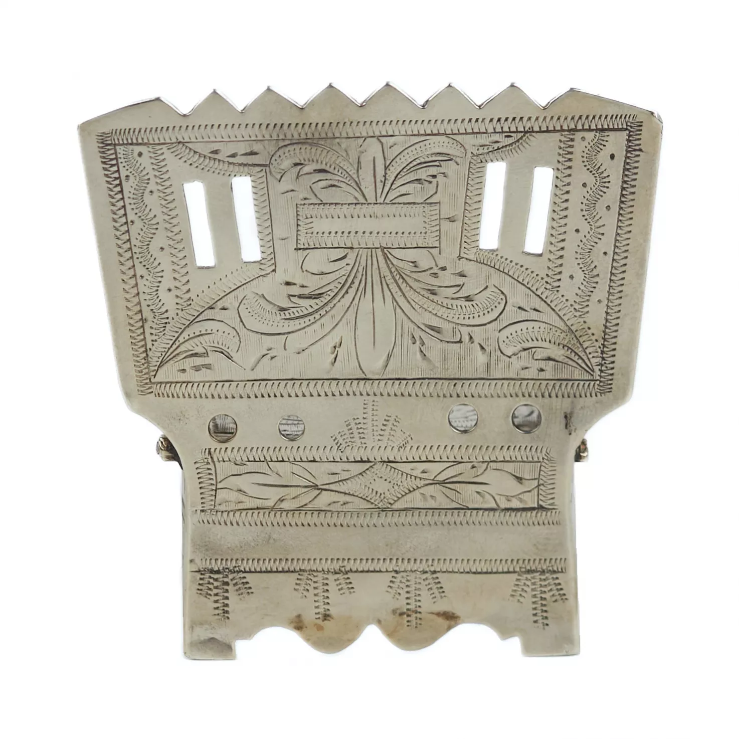 SALIÈRE EN ARGENT EN FORME DE TRÔNE AVEC LA PROVERBE « MANGE LE PAIN ET LE SEL, MAIS DIS LA VÉRITÉ » RUSSIE, MOSCOU, 1875