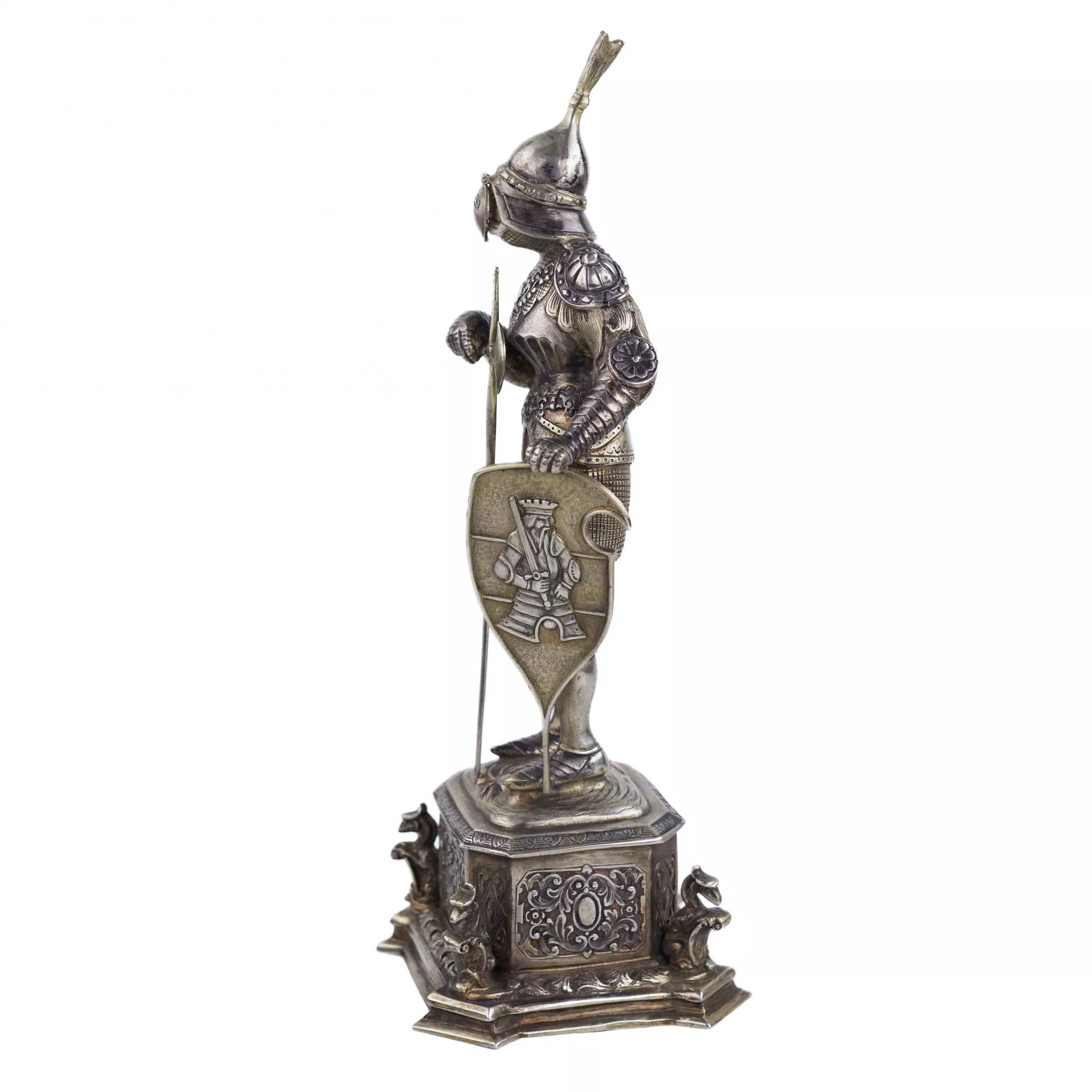 FIGURE DE CABINET EN ARGENT D’UN CHEVALIER ALLEMAGNE, HANAU, EFES, TOURNANT DES XIXe - XXe SIÈCLES