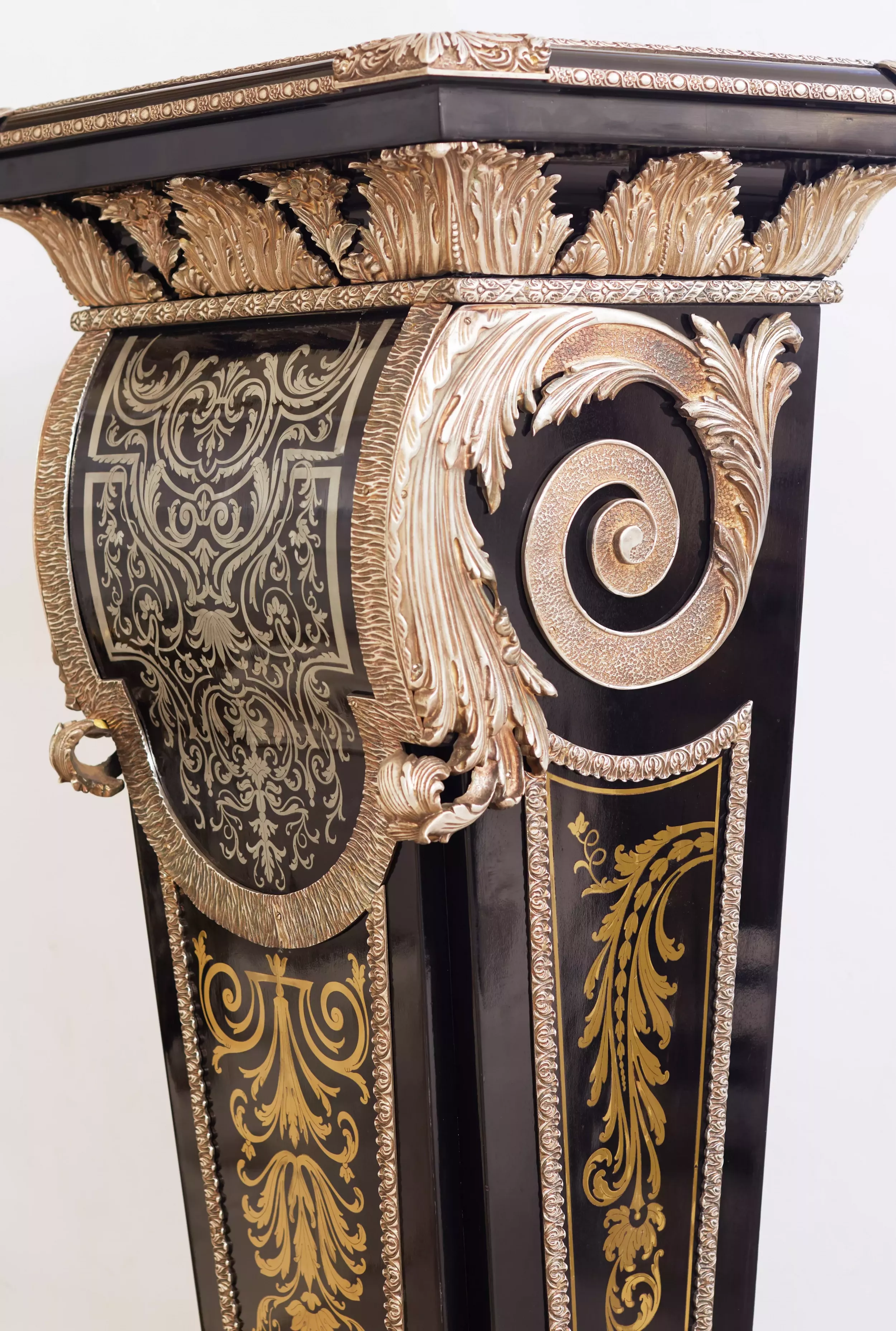 THREE BOULLE STYLE PEDESTALS WITH MARQUETRY DECORATION FRANCE, 20TH CENTURY