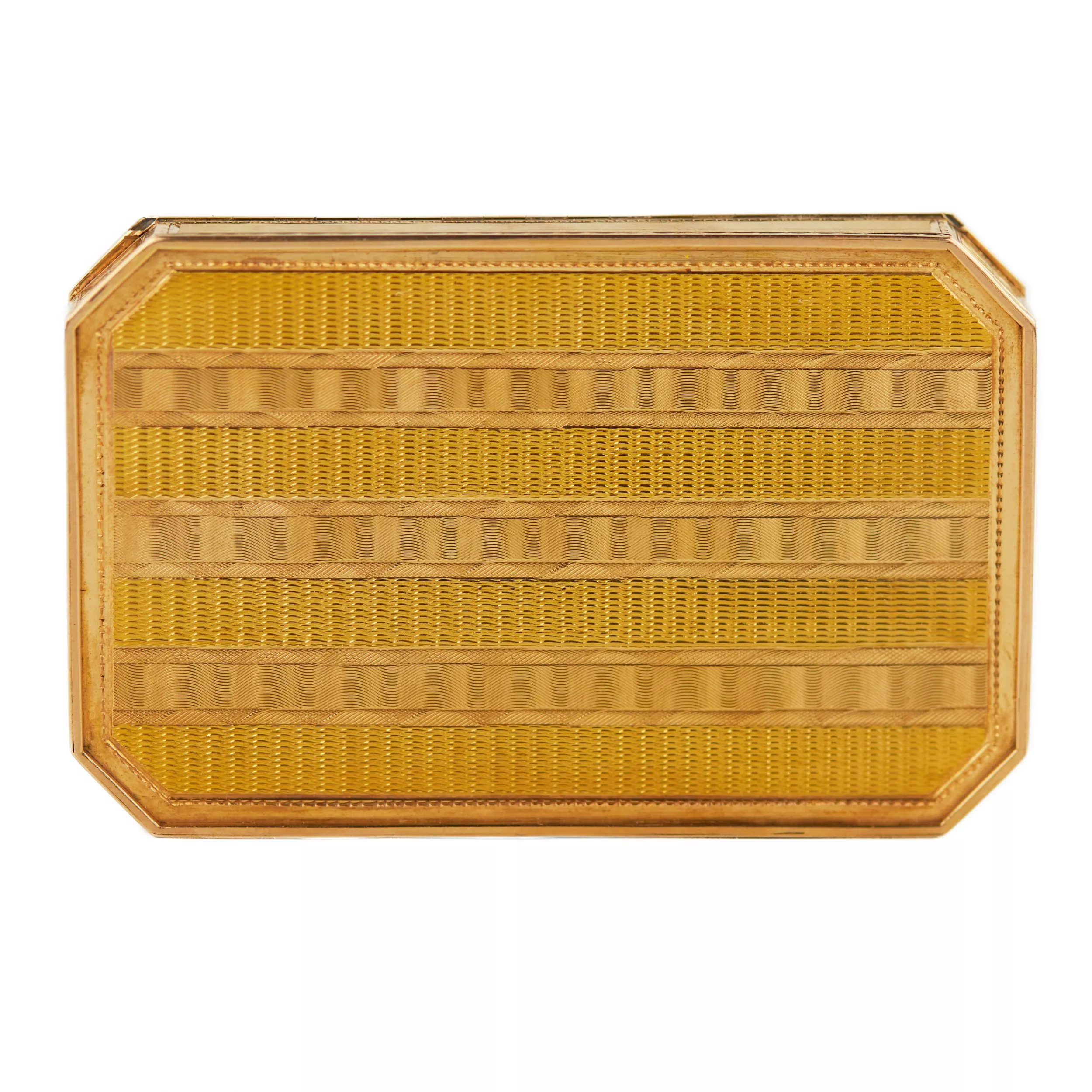 GOLD SNUFF BOX WITH AN ENAMEL MINIATURE OF “ARIADNE AND DIONYSUS”  ST PETERSBURG, RUSSIA, FIRST QUARTER OF THE 19TH CENTURY, CIRCA 1820