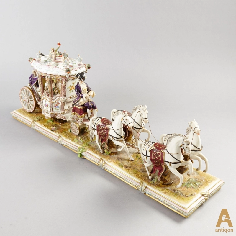 Porcelain group 