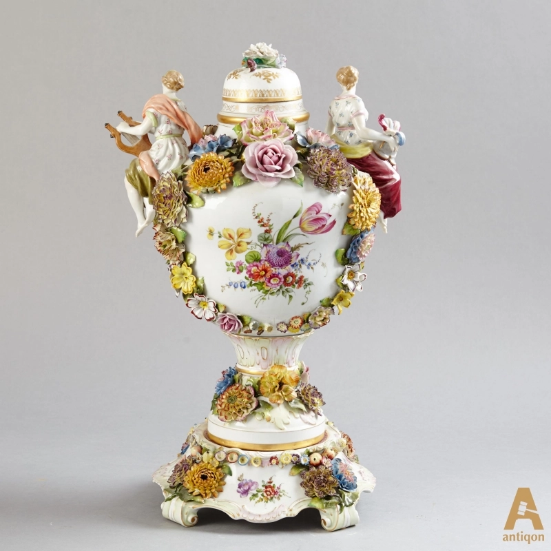 Vase decorated in flowers