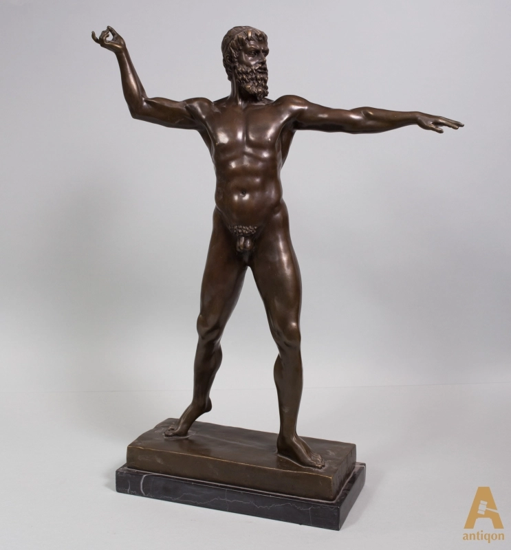 The figure of an athlete