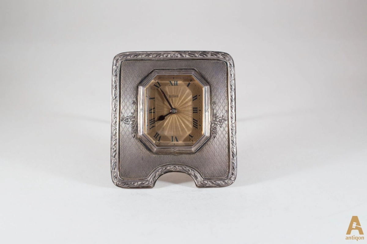 Table clock