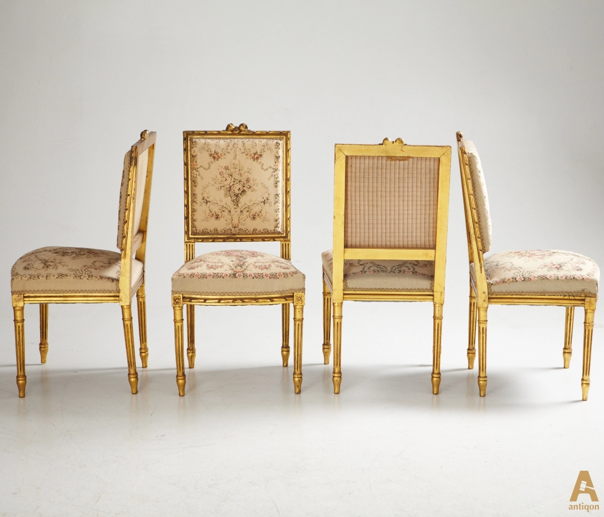 Set with tapestries of 5 items