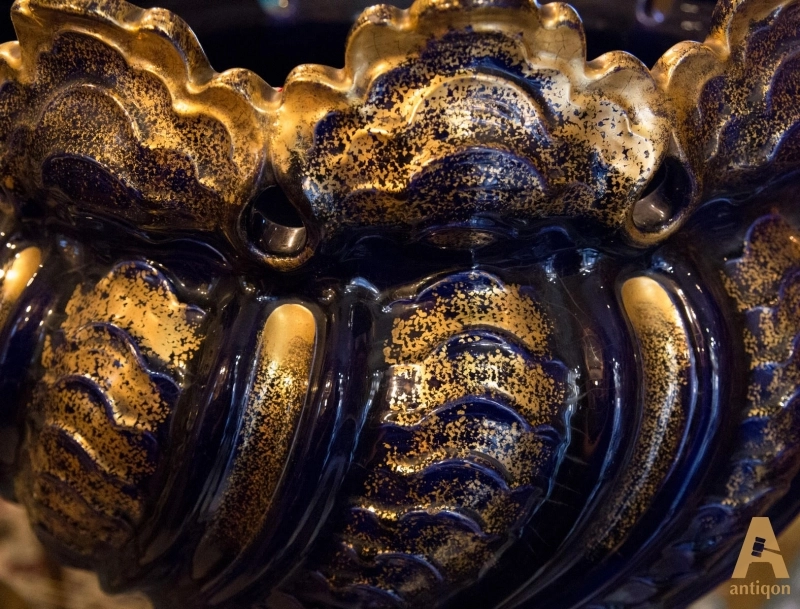 Ornamental flowerpot 