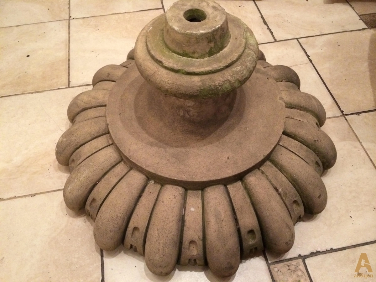 A couple of garden flowerpots